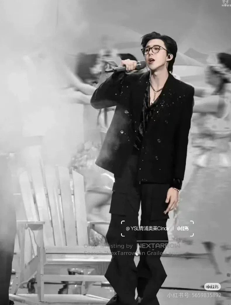 Saint Laurent Paris Saint Laurent Paris Sequin Double Breasted Jacket Size US M / EU 48-50 / 2 - 2 Thumbnail