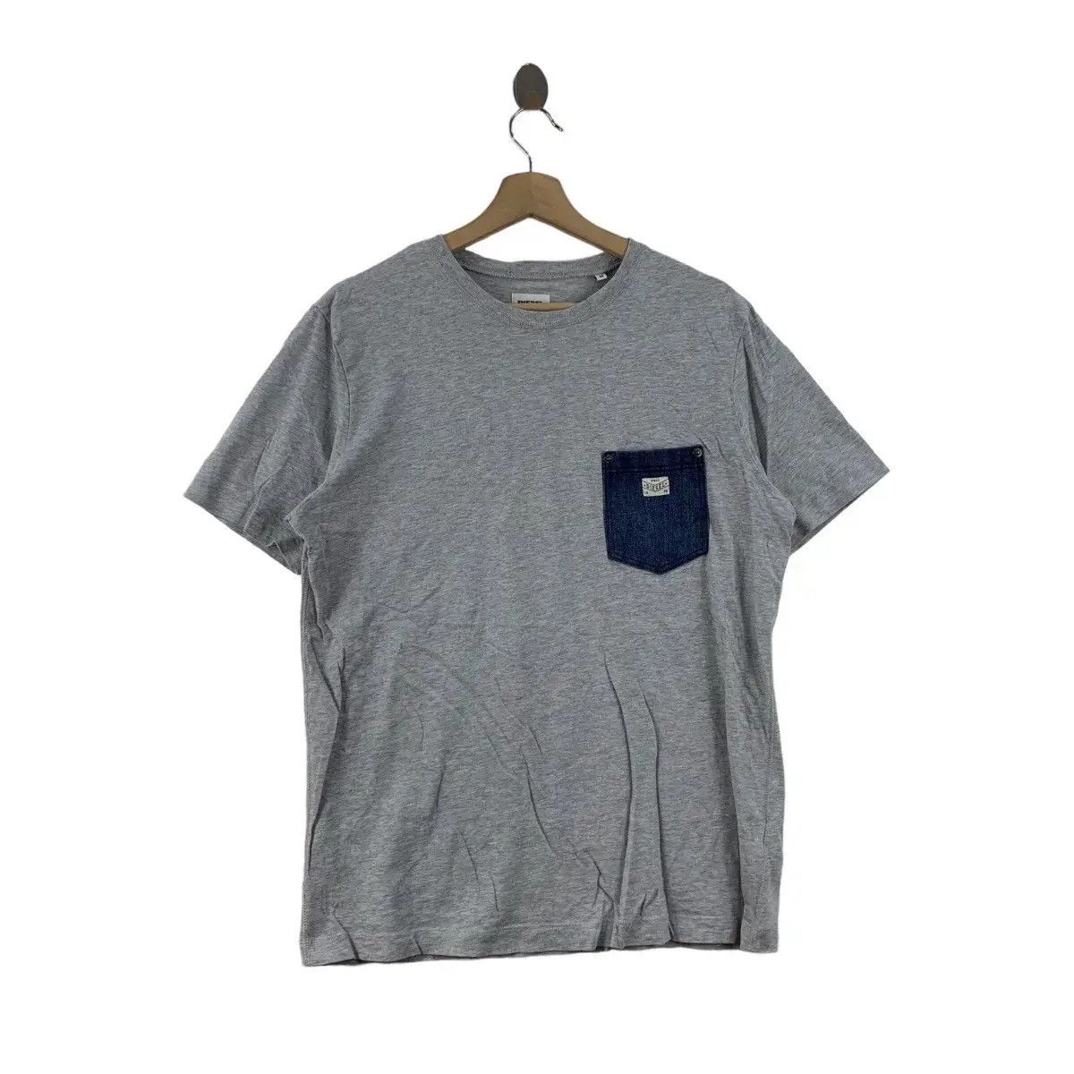 Diesel Vintage DIESEL ITALY Denim Pocket Plain Tee Shirt Top Size US M / EU 48-50 / 2 - 1 Thumbnail
