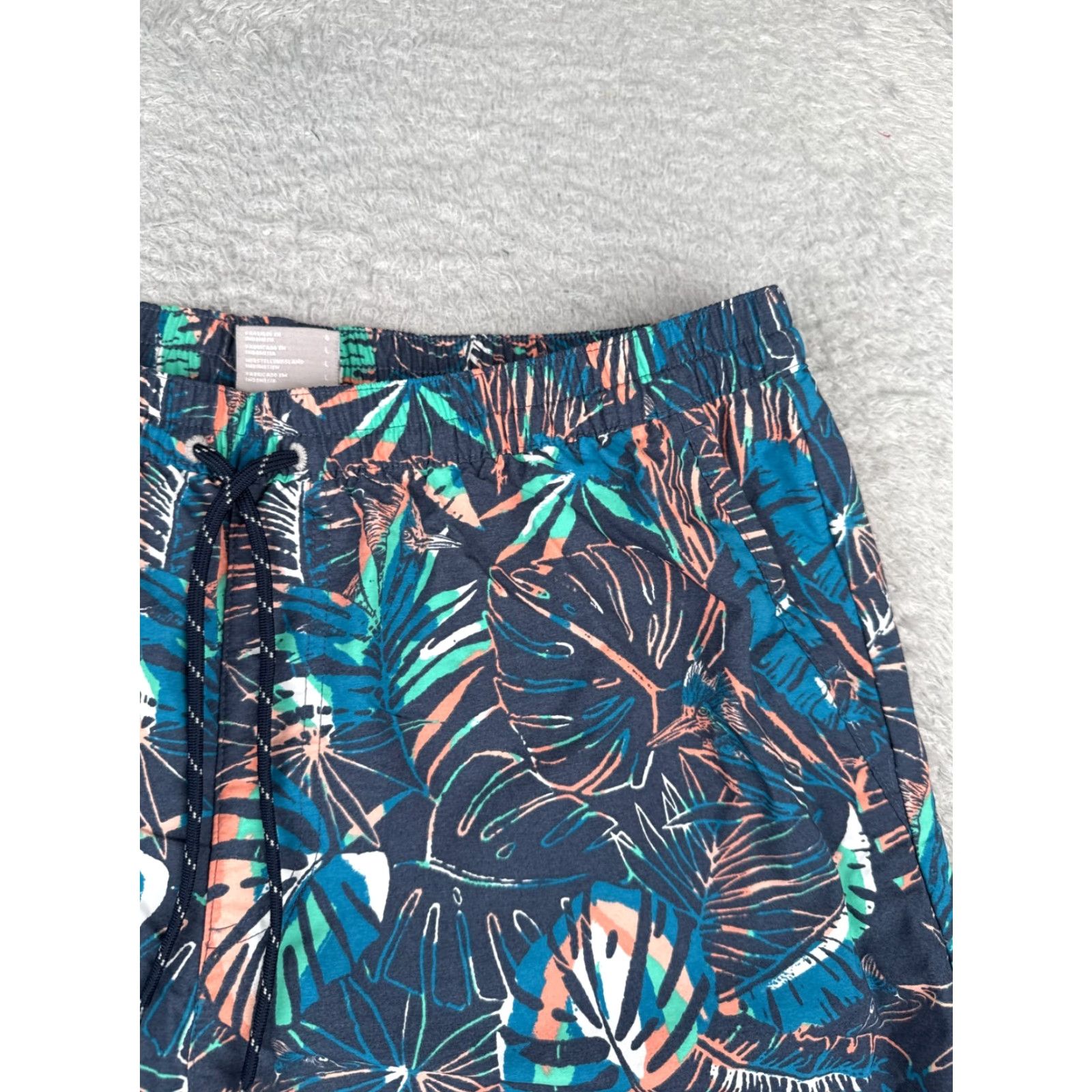 Vintage Columbia Mens Shorts Cargo Knee-Length Blue Nylon Lined 36x8 Regular Waist 36 Inseam Canvas Pockets Zip Casual Travel Outdoor Fishing Boating Kayak Size US 33 - 5 Thumbnail