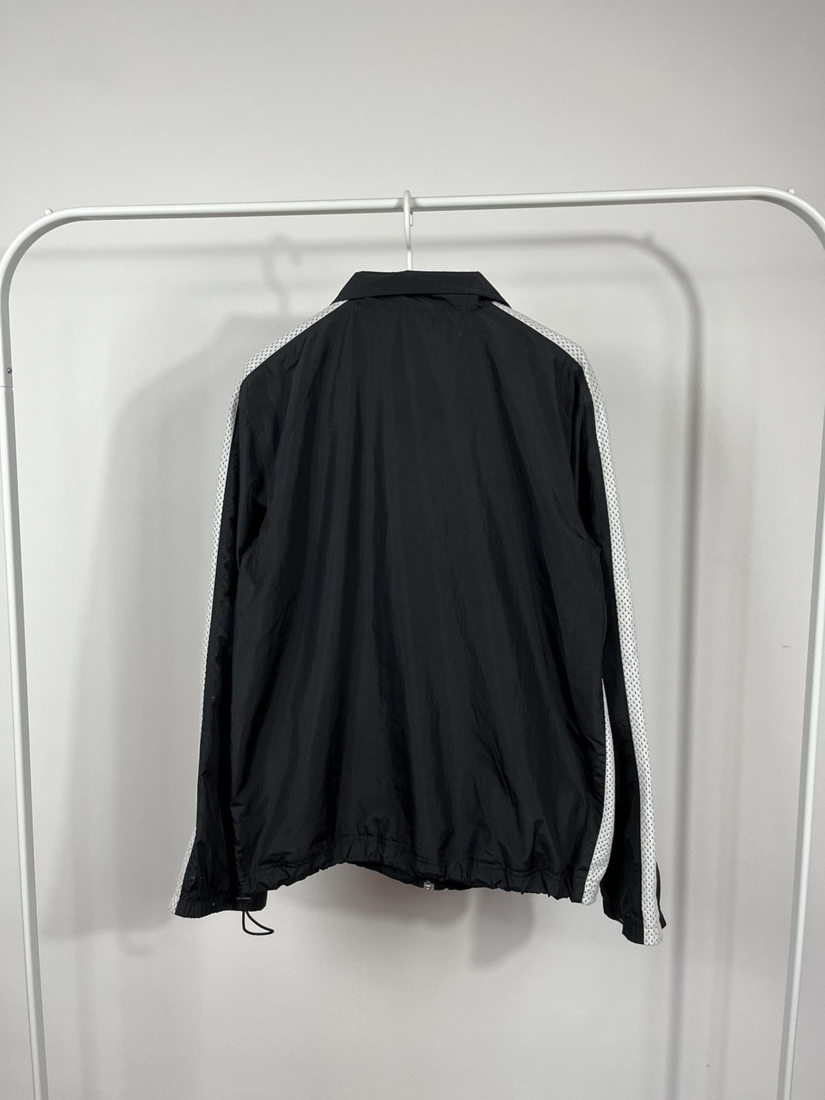 Nike × Vintage Nike Distressed Black Windbreaker Jacket Size L Size US L / EU 52-54 / 3 - 11 Thumbnail