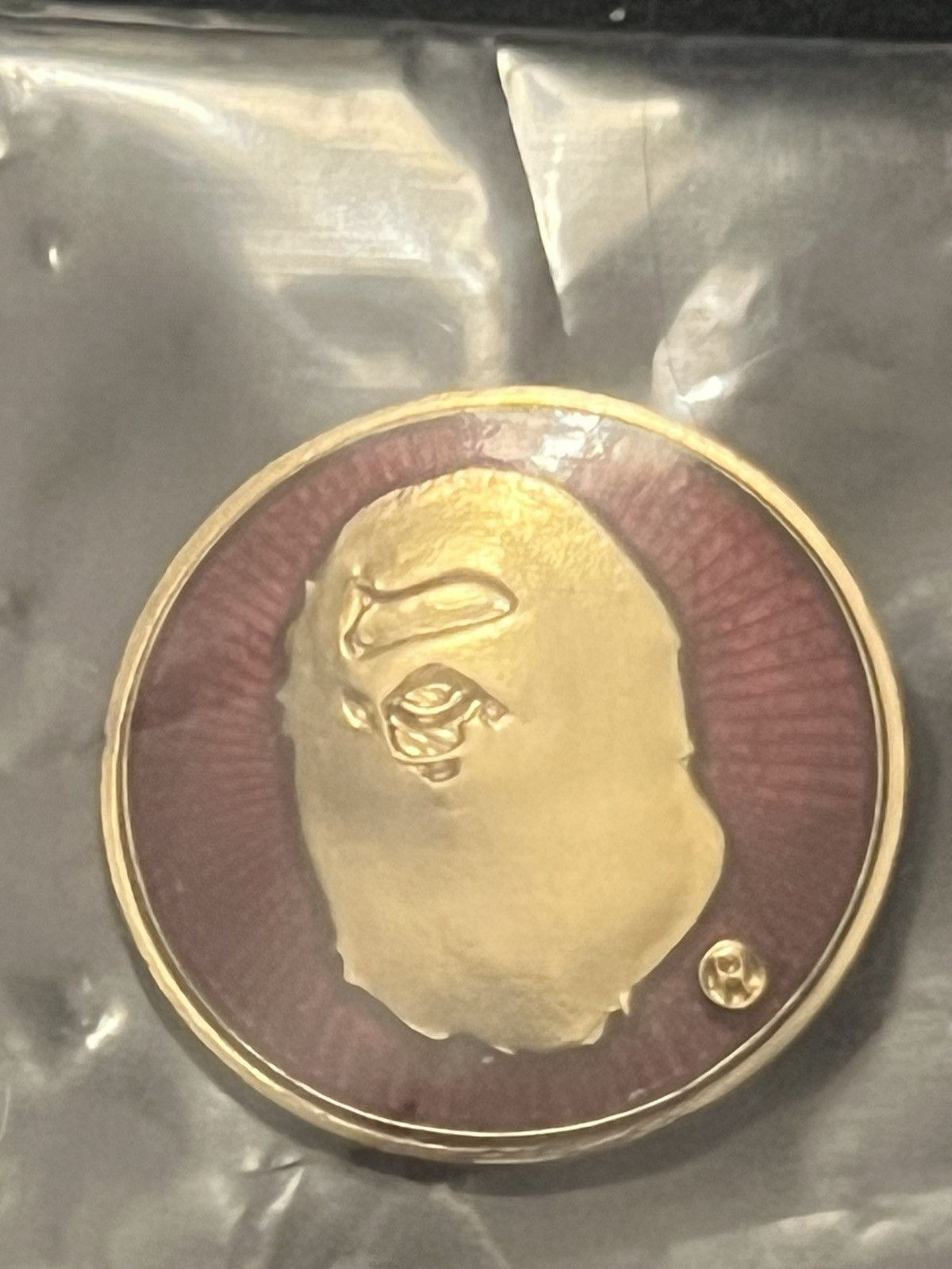 Bape 1999 Hong Kong Store Pin 3 Size ONE SIZE - 2 Thumbnail