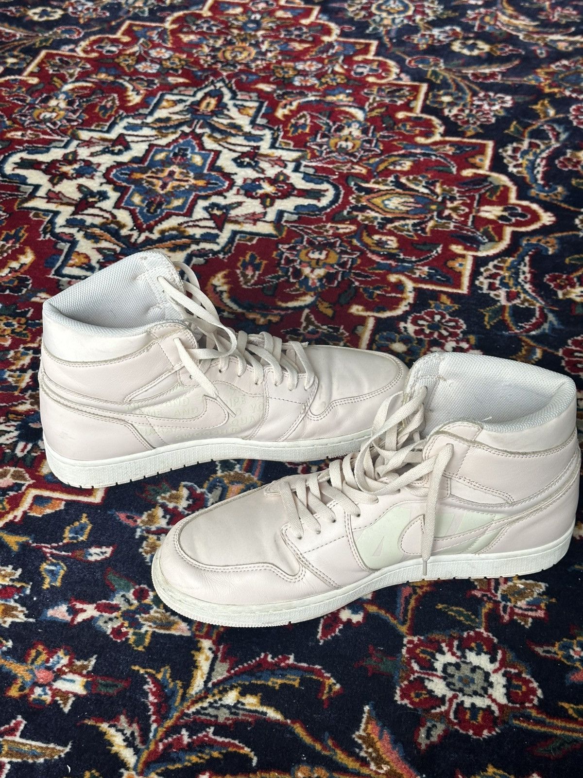 Jordan Brand Air Jordan 1 High Guava Ice Size US 13 / EU 46 - 4 Thumbnail