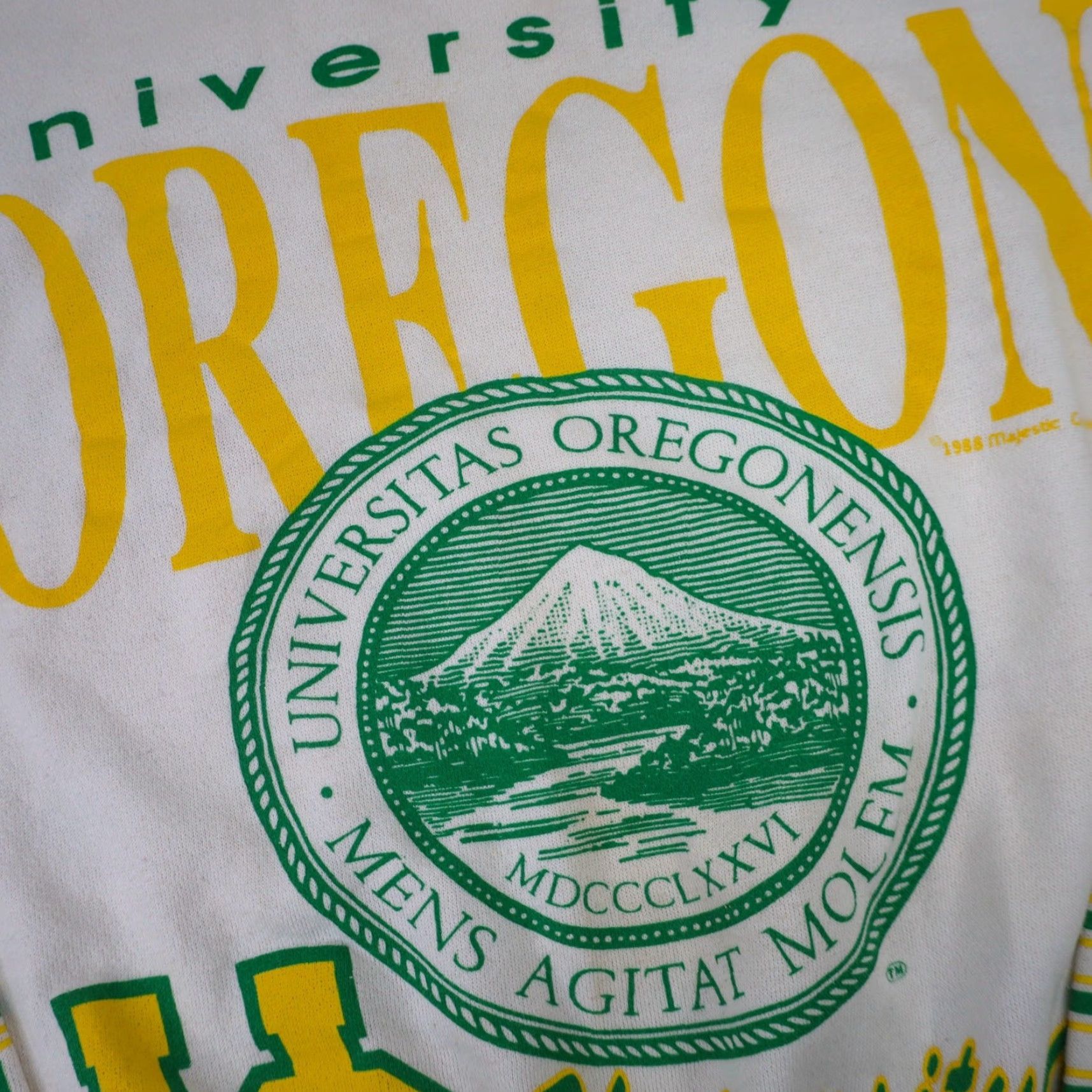 Gloverall VINTAGE Majestic University of Oregon Ducks All Over Print Graphic Sweatshirt Size US L / EU 52-54 / 3 - 5 Thumbnail