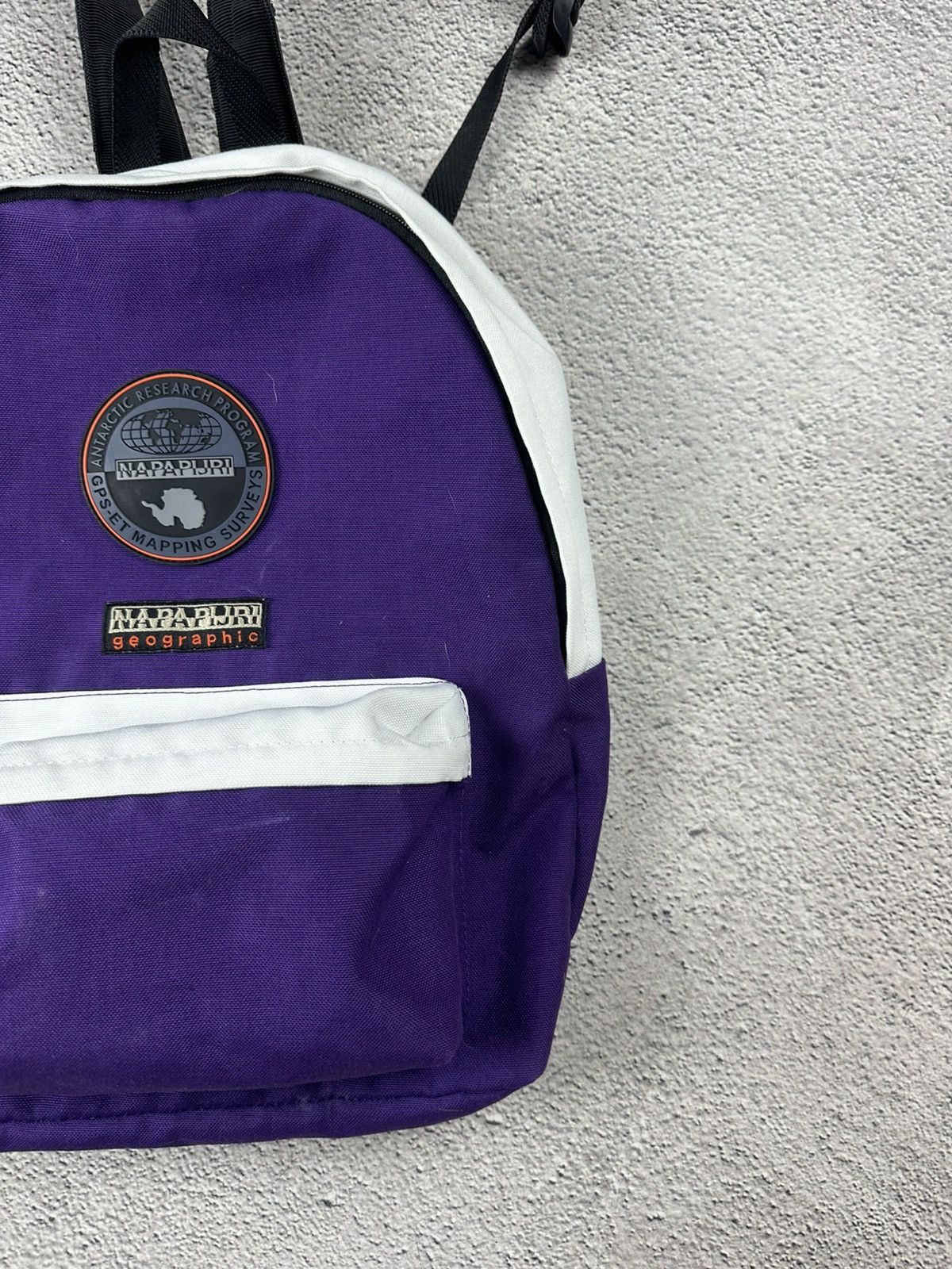 Napapijri VTG Napapijri Backpack Y2K Bag Hype Crazy Logo Patch Style Size ONE SIZE - 5 Thumbnail