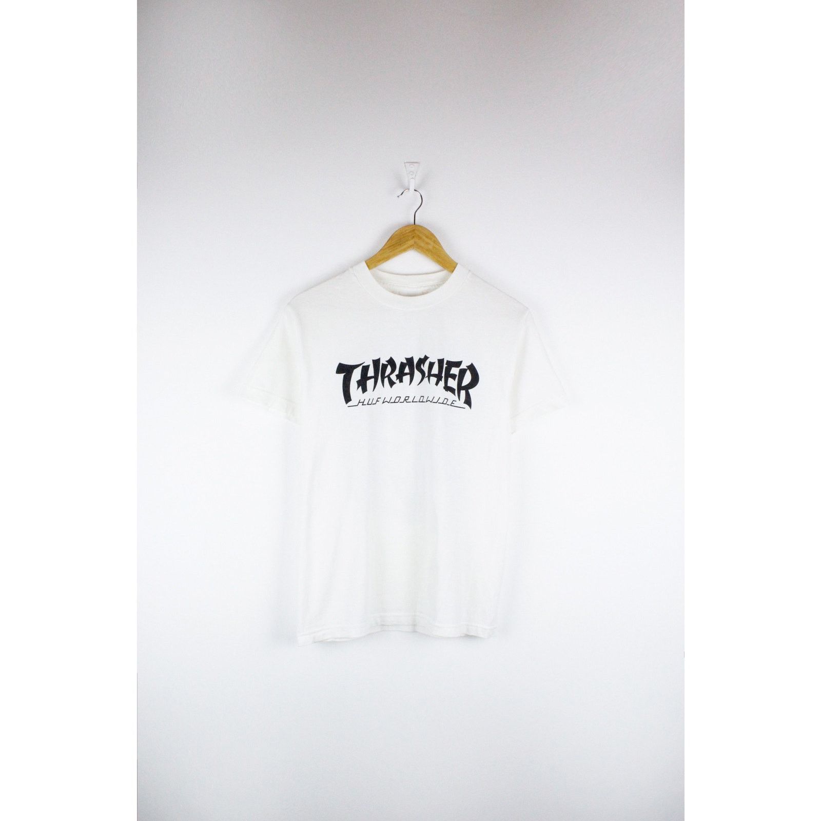 Huf × Thrasher Thrasher x HUF Worldwide Logo Crew White T-shirt Size US S / EU 44-46 / 1 - 1 Thumbnail
