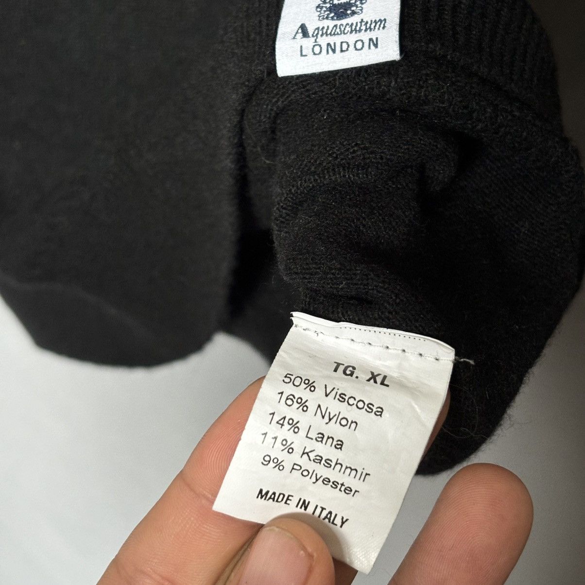 Aquascutum Aquascutum sweater black xl basic rare Size US XL / EU 56 / 4 - 4 Thumbnail