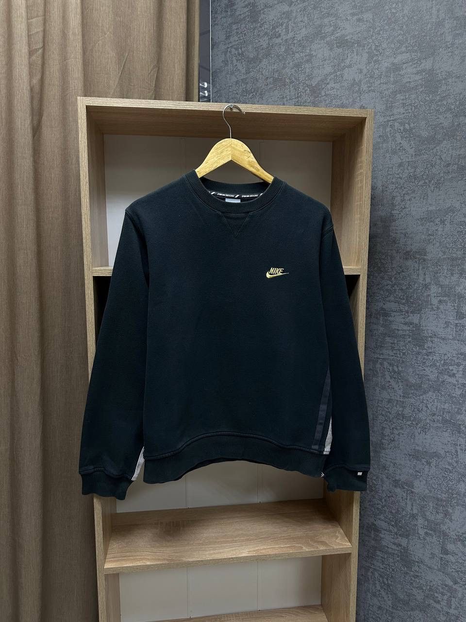 Nike × Nike ACG × Vintage Vintage Nike Black Big Logo Sweatshirt Size US S / EU 44-46 / 1 - 4 Thumbnail