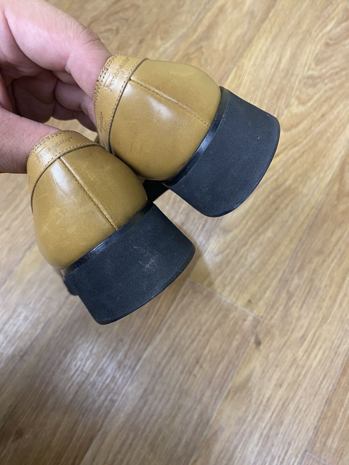 Salvatore Ferragamo Salvatore Ferragamo Beige Leather Loafers Monogram Lettering Size US 6.5 / IT 36.5 - 10 Thumbnail