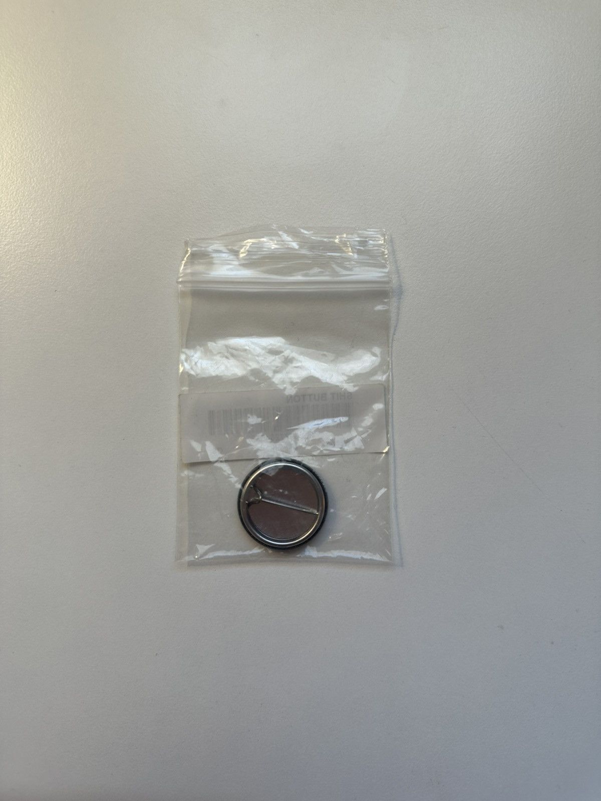 Supreme Supreme Shit Button FW17 Size ONE SIZE - 2 Thumbnail