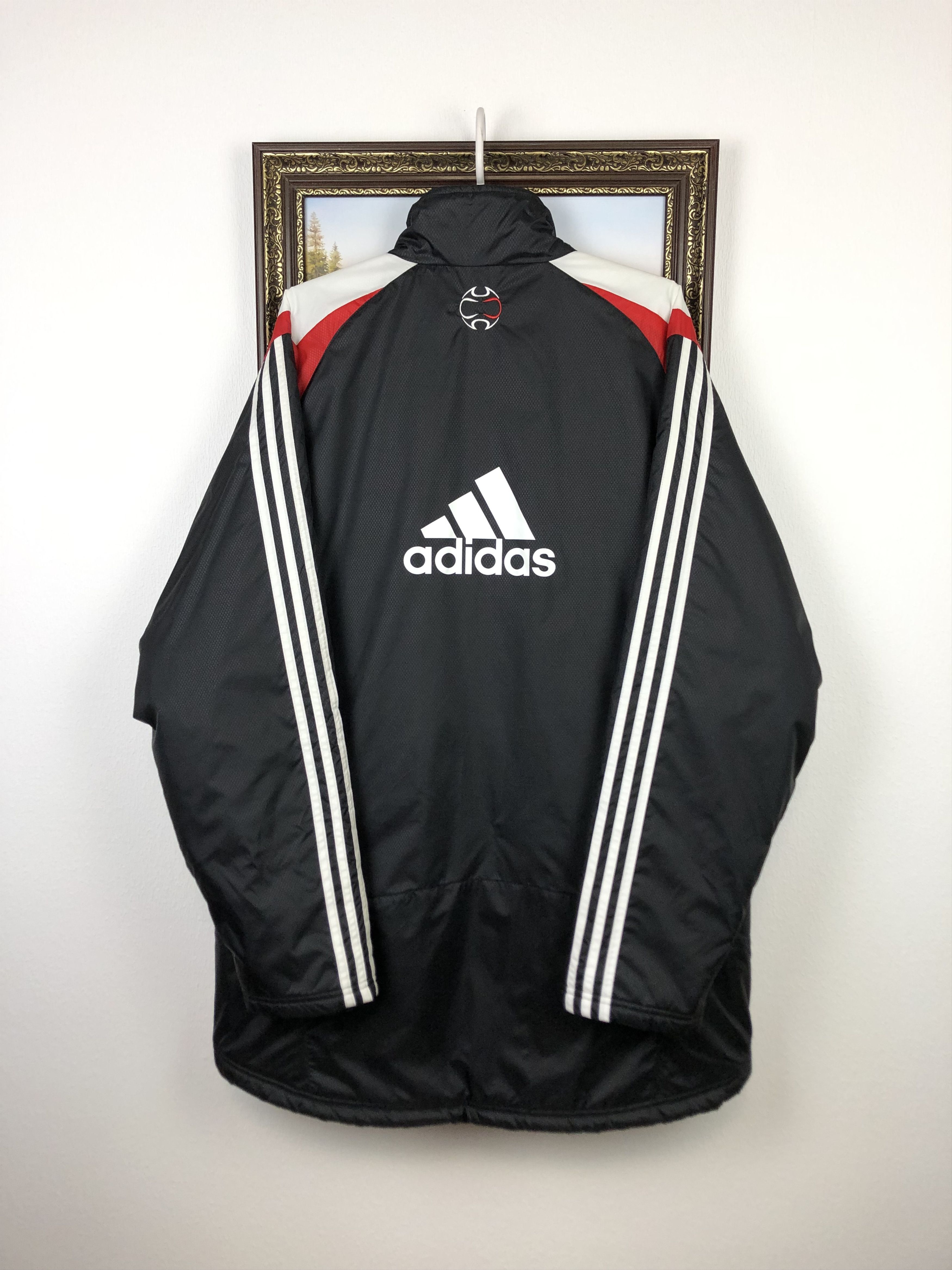 Adidas Vintage Adidas Liverpool Football Jacket Soccer Bomber New Size US L / EU 52-54 / 3 - 11 Thumbnail