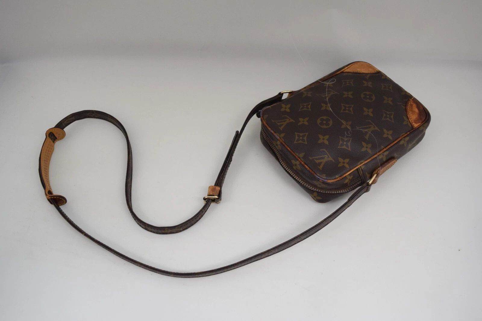Louis Vuitton Auth Louis Vuitton Danube Crossbody Bag Monogram M45266 Size ONE SIZE - 13 Thumbnail