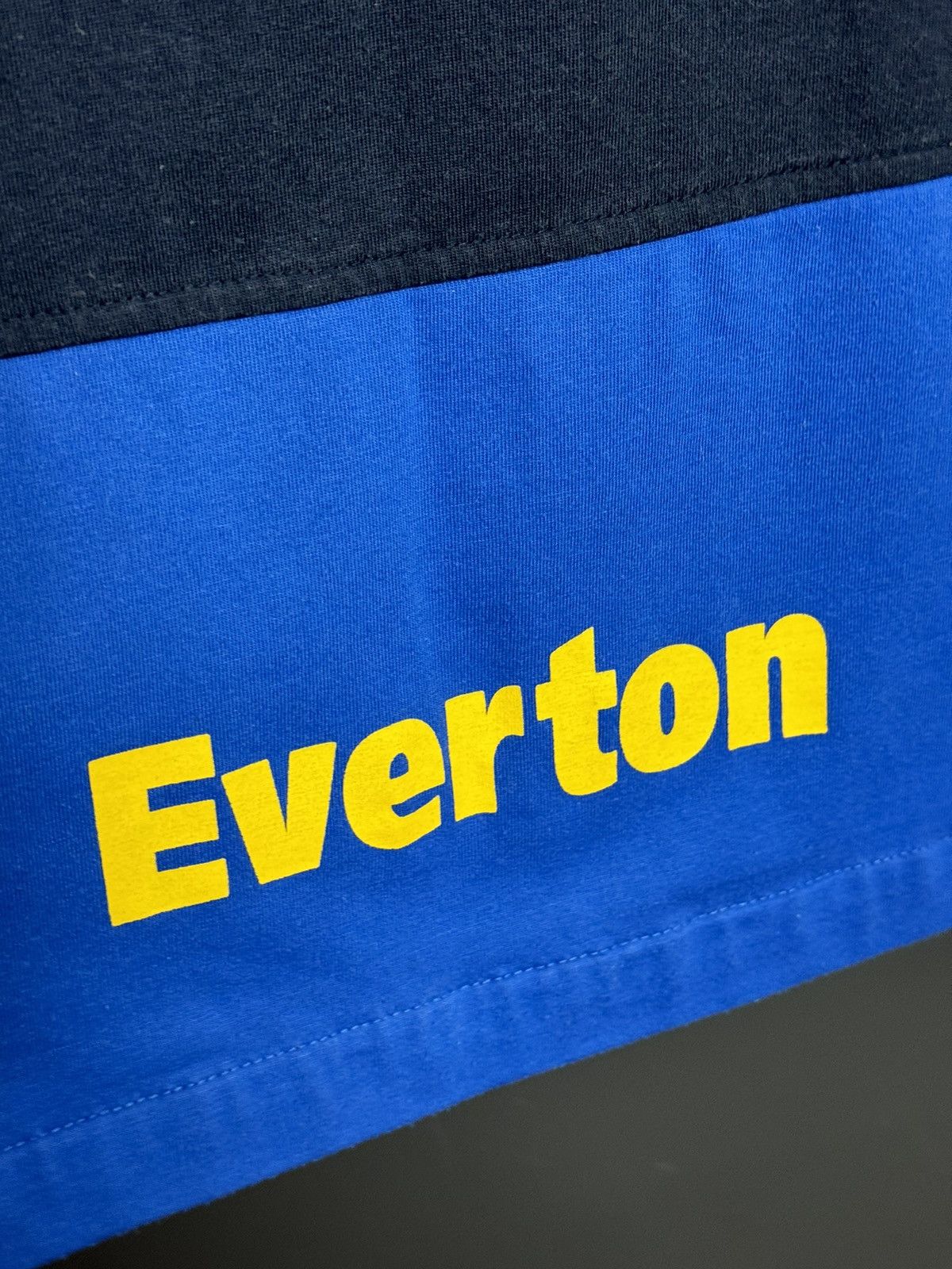 Umbro Vintage Everton Training Football Jersey Size US L / EU 52-54 / 3 - 4 Thumbnail