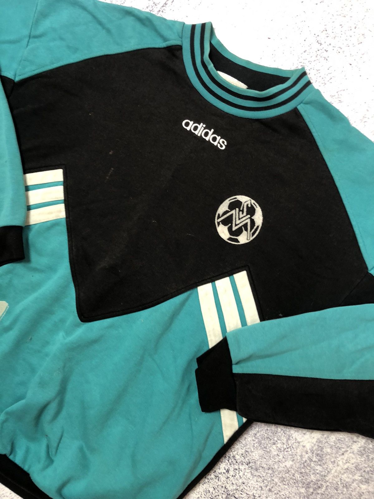 Adidas × Vintage Vintage men’s sweater adidas very rare y2k usa Size US M / EU 48-50 / 2 - 5 Thumbnail