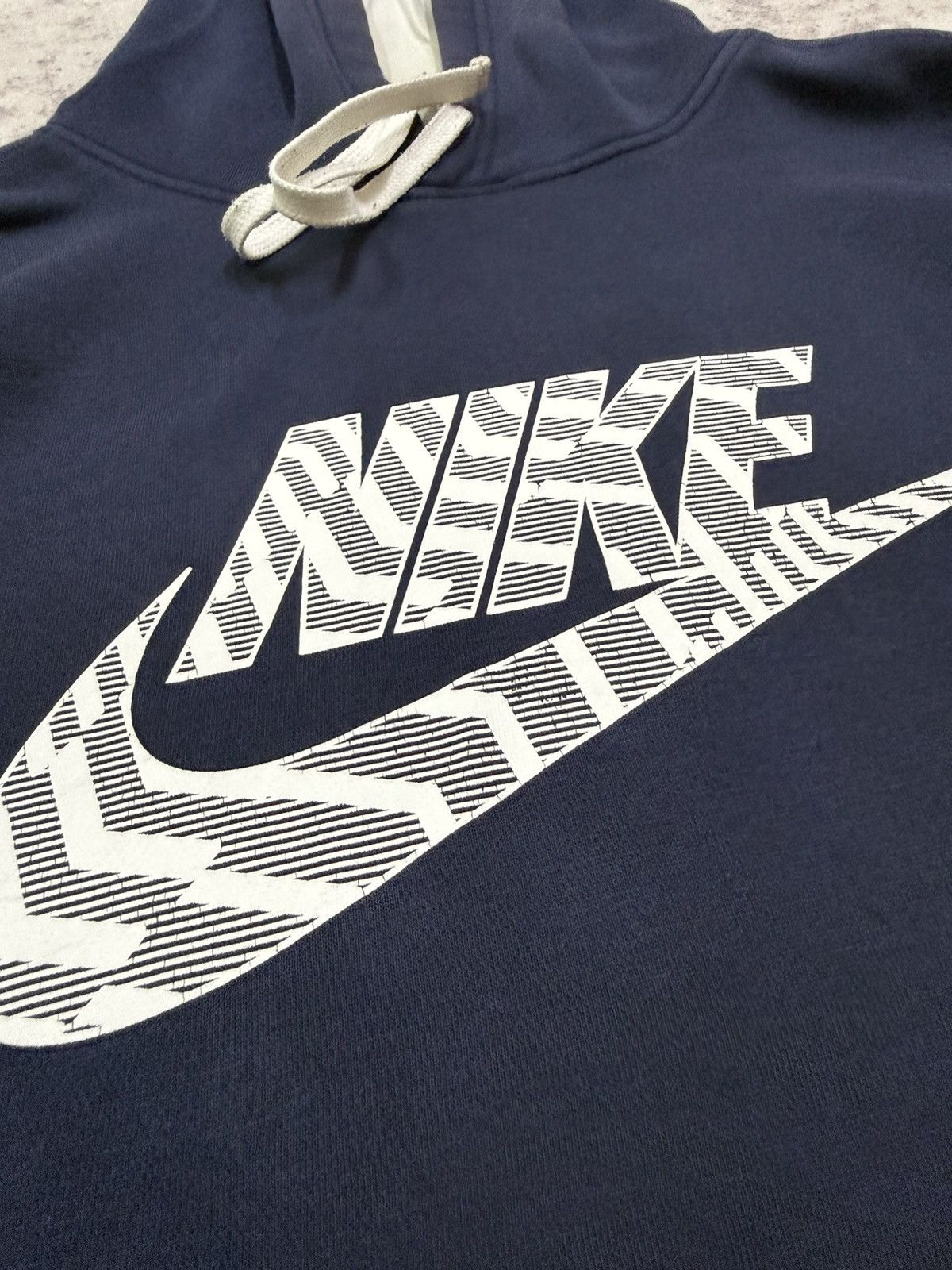 Nike NIKE ZEBRA BIGLOGO PULLOVER SWEATER HOODIE Size US L / EU 52-54 / 3 - 8 Thumbnail