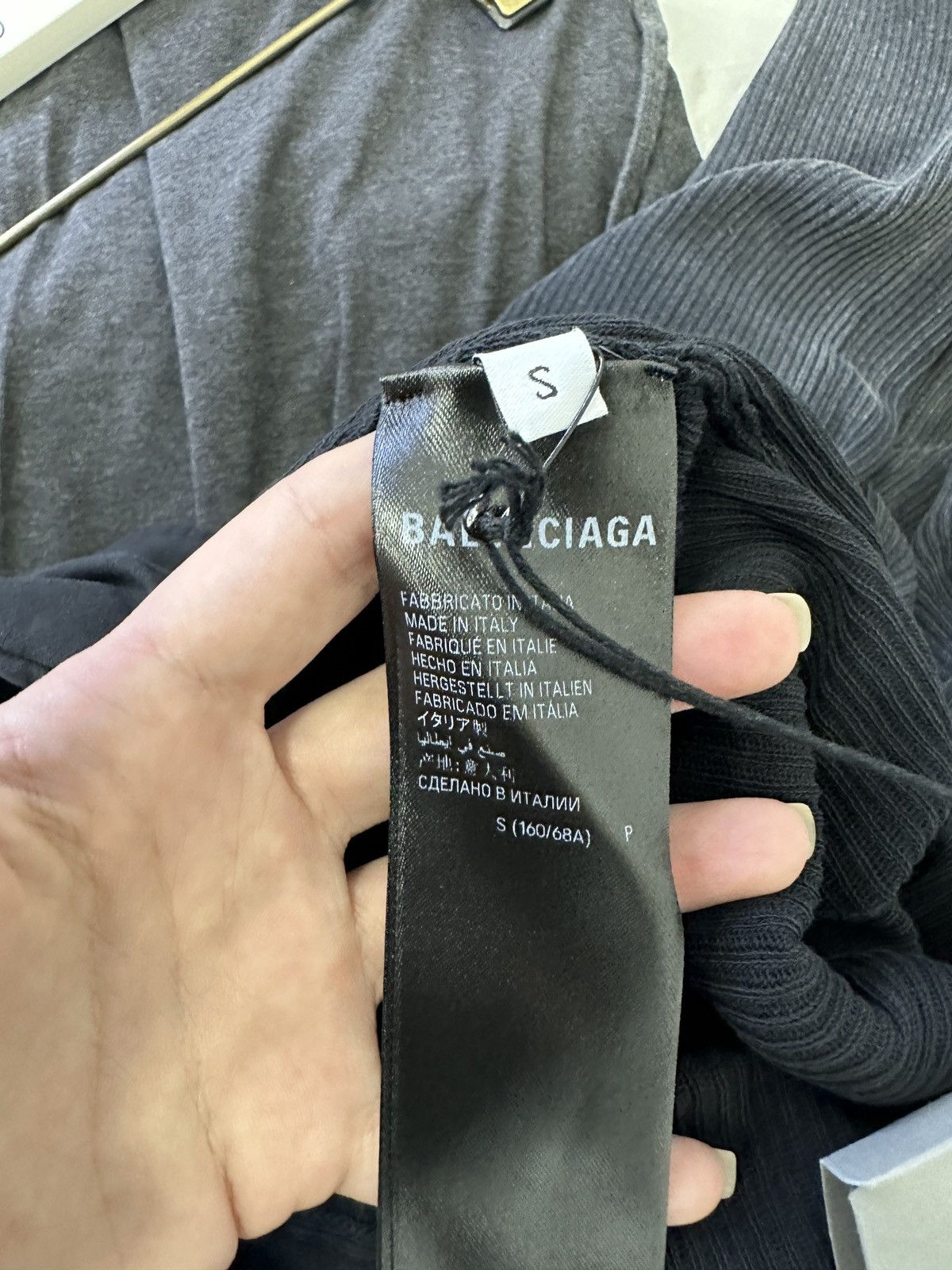 Distressed-effect trousers