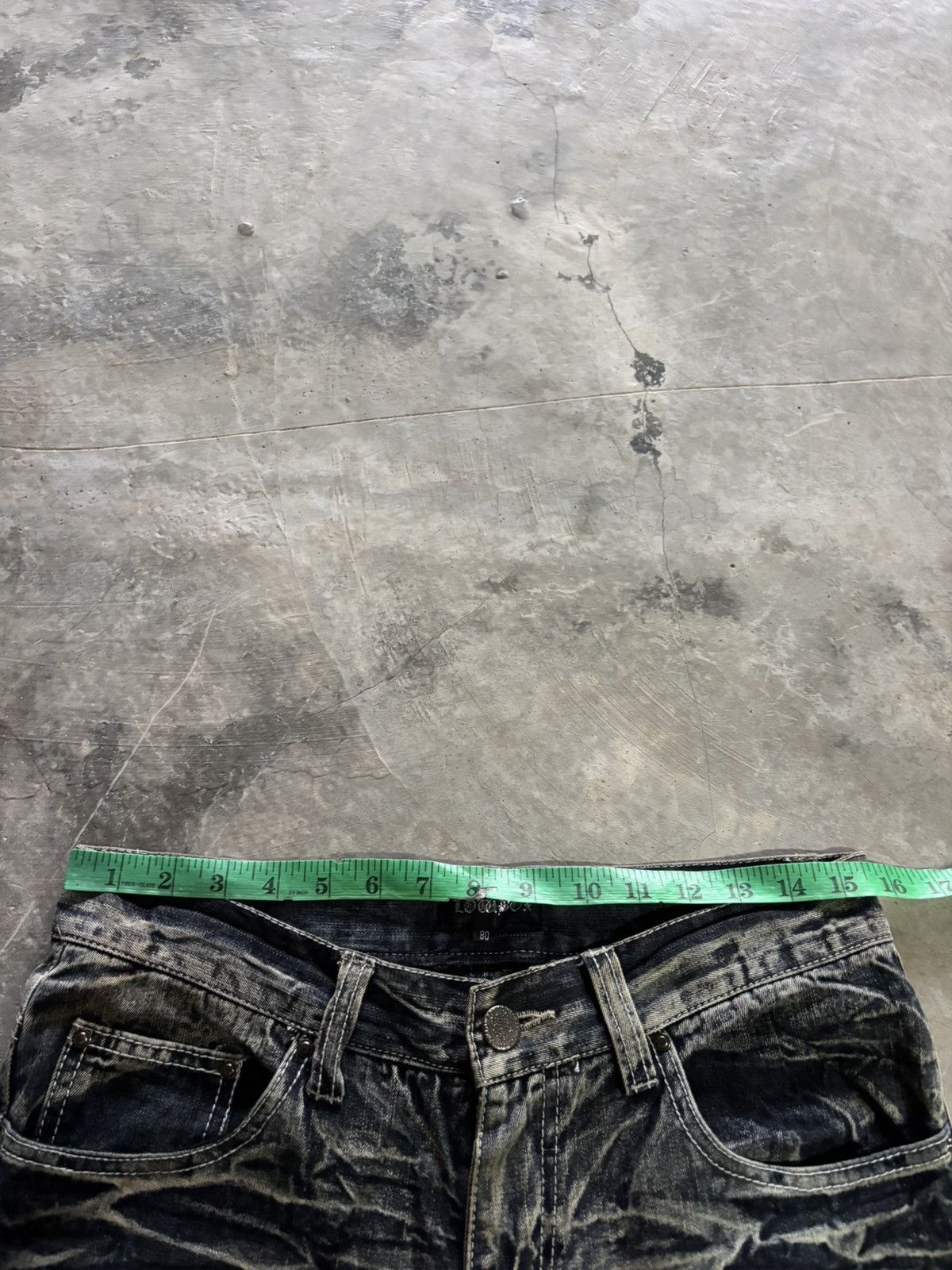 Hysteric Glamour DISTRESSED LOWBOX WHISKERED WASH JAPANESE DENIM SLIM GRUNGE Size US 31 - 19 Thumbnail