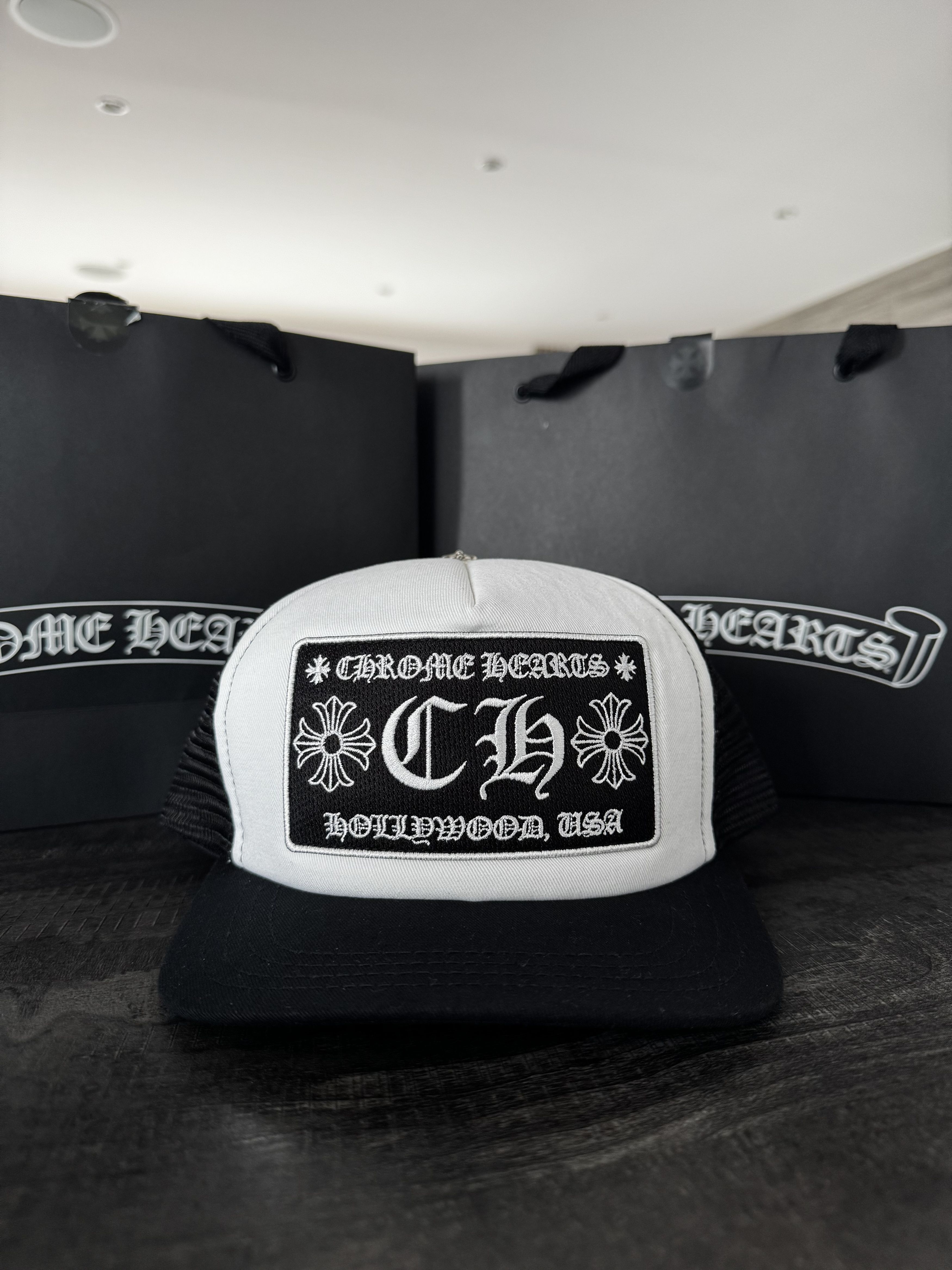 Chrome Hearts CH Hollywood Trucker Hat White Size ONE SIZE - 1 Thumbnail