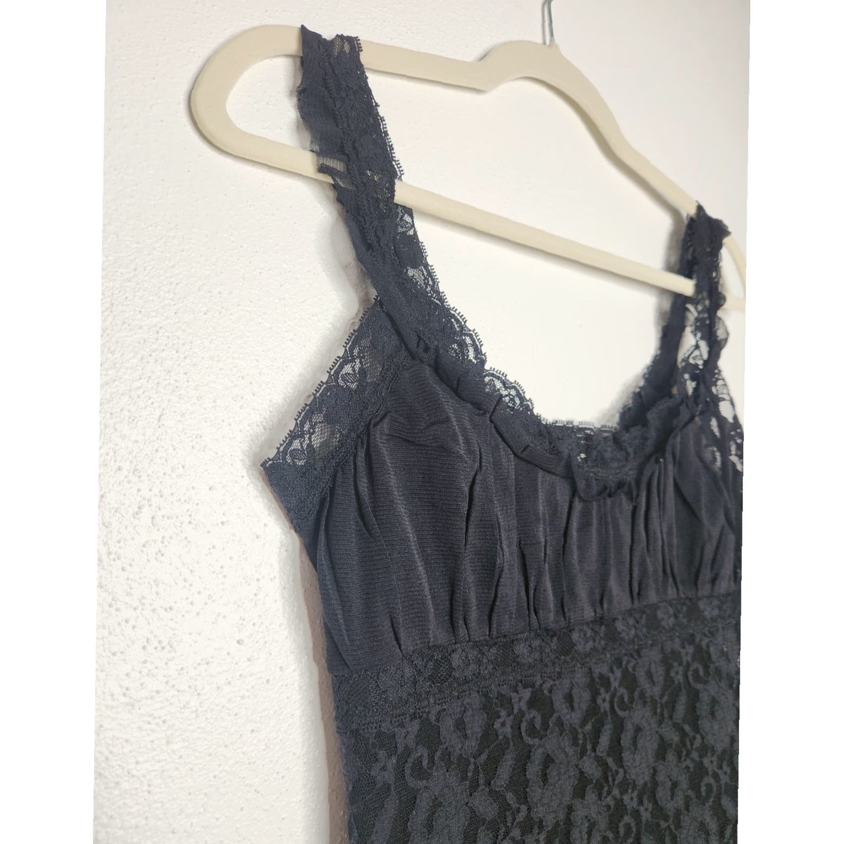 Vintage VINTAGE Ambrielle Black Lace Tank Top Cami Tank Womens M Black Floral Sheer 90s Emo Goth Whimsy Size M / US 6-8 / IT 42-44 - 3 Thumbnail