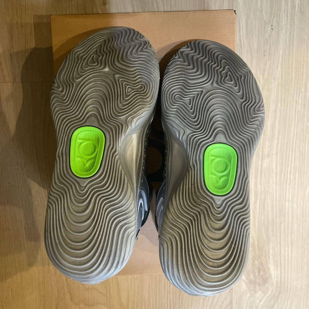 Nike KD EYBL vol 18 Size US 9 / EU 42 - 5 Thumbnail