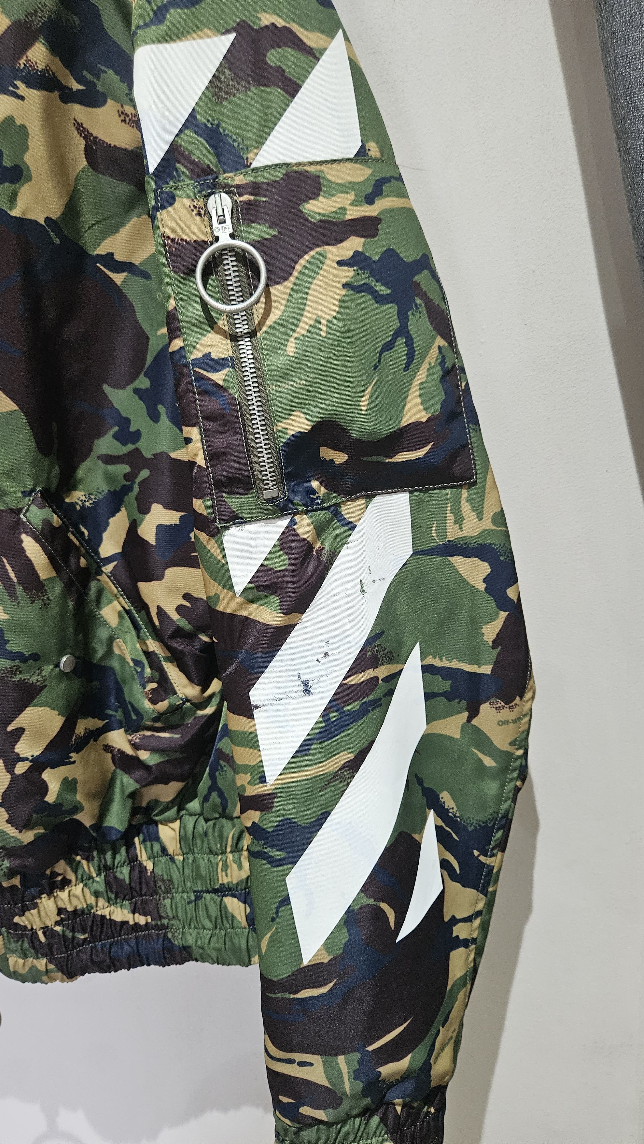 Off-White Off-White Camo Bomber Jacket 2018 Large Size US L / EU 52-54 / 3 - 4 Thumbnail