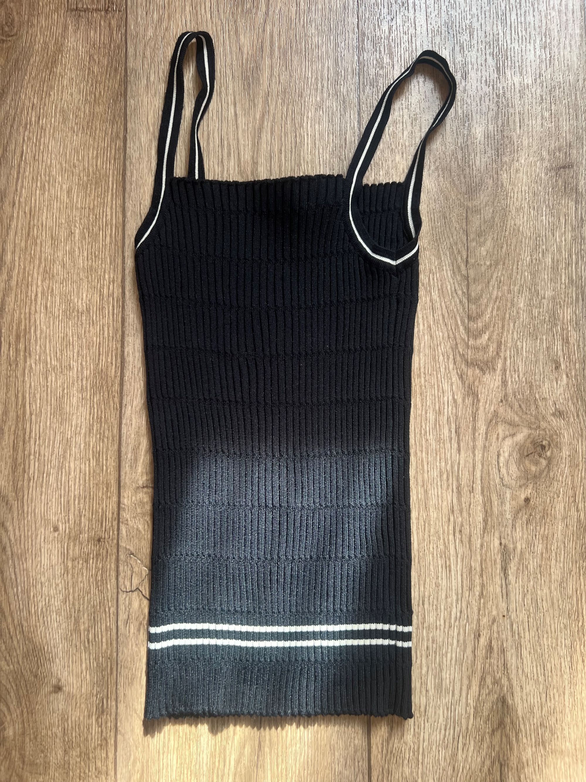 Prada Prada Vintage Tank Top T-shirt Size XS / US 0-2 / IT 36-38 - 1 Thumbnail