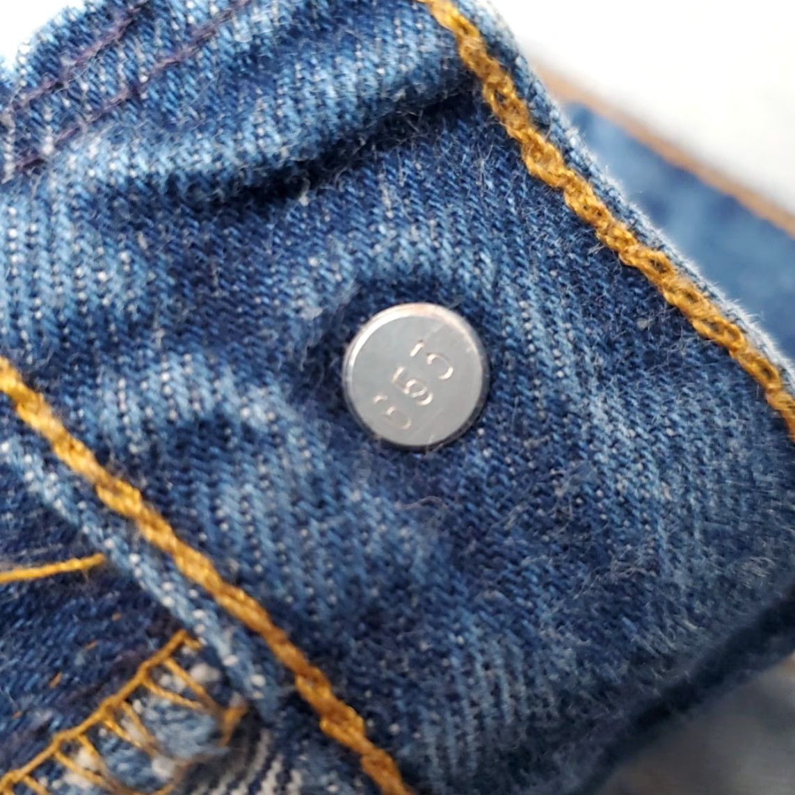 Denime VTG Levis Jeans Men 501 Denim Straight Leg Blue 33x32 Comfort Button Fly Zip Regular 80s 90s USA USA Mens Size US 33 - 7 Thumbnail