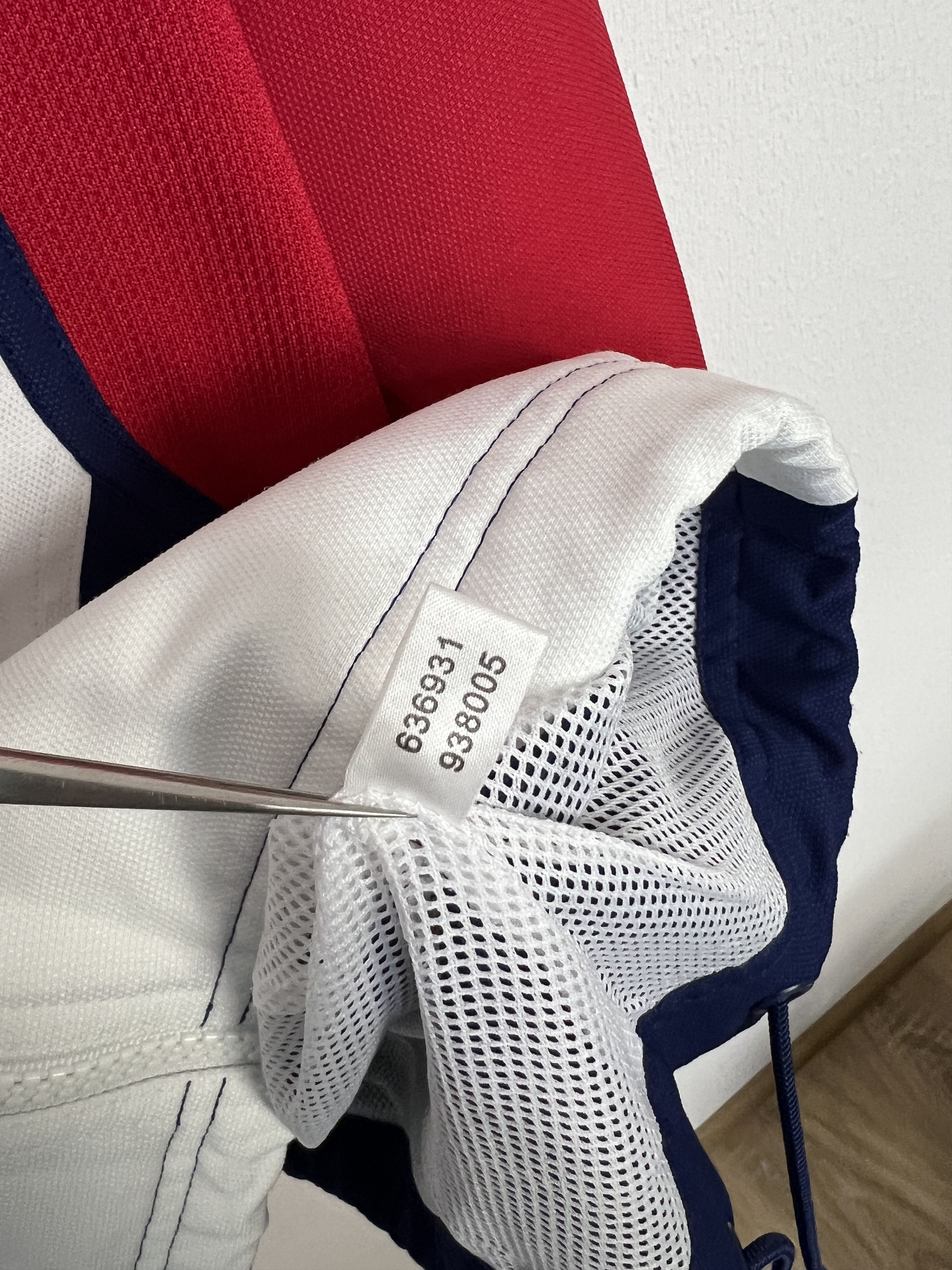 Adidas Vintage 90's Adidas Bayern Munich Football Jacket Soccer Size US L / EU 52-54 / 3 - 13 Thumbnail