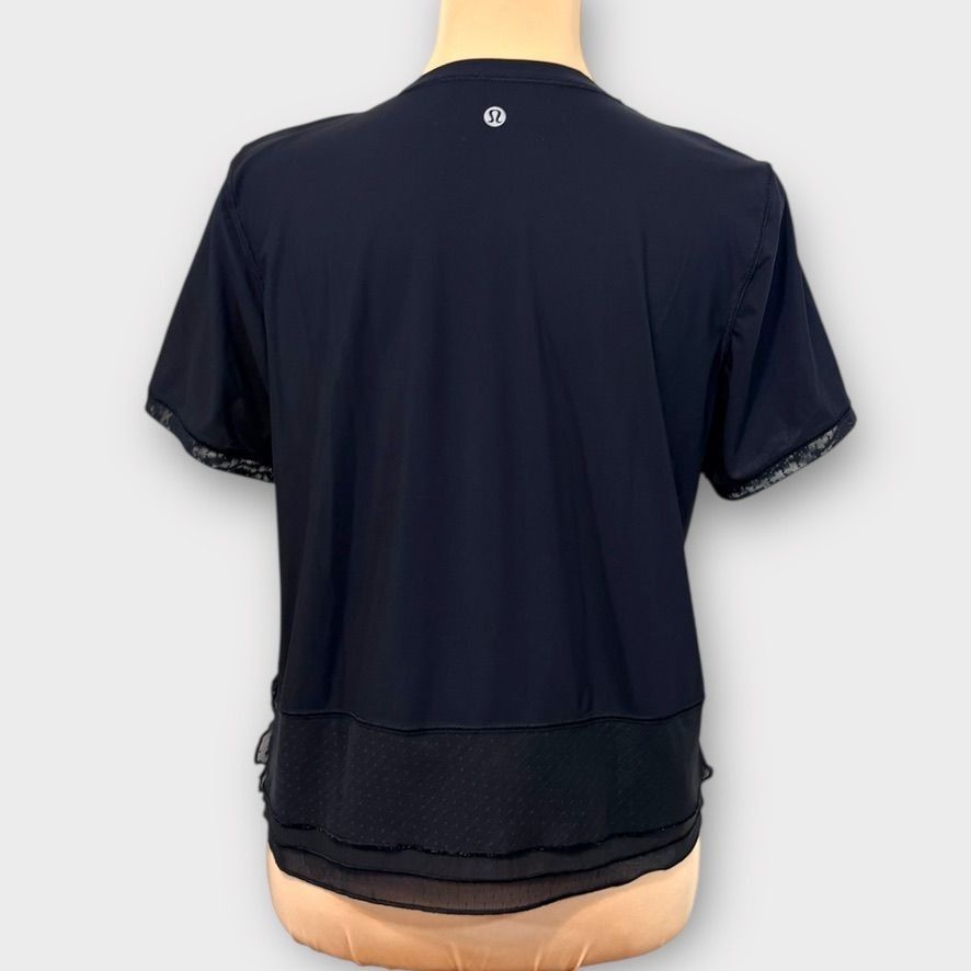 Lululemon Lululemon Sole Training Tee 4 Black Luxtreme Mesh Dot Trim S Size S / US 4 / IT 40 - 9 Thumbnail