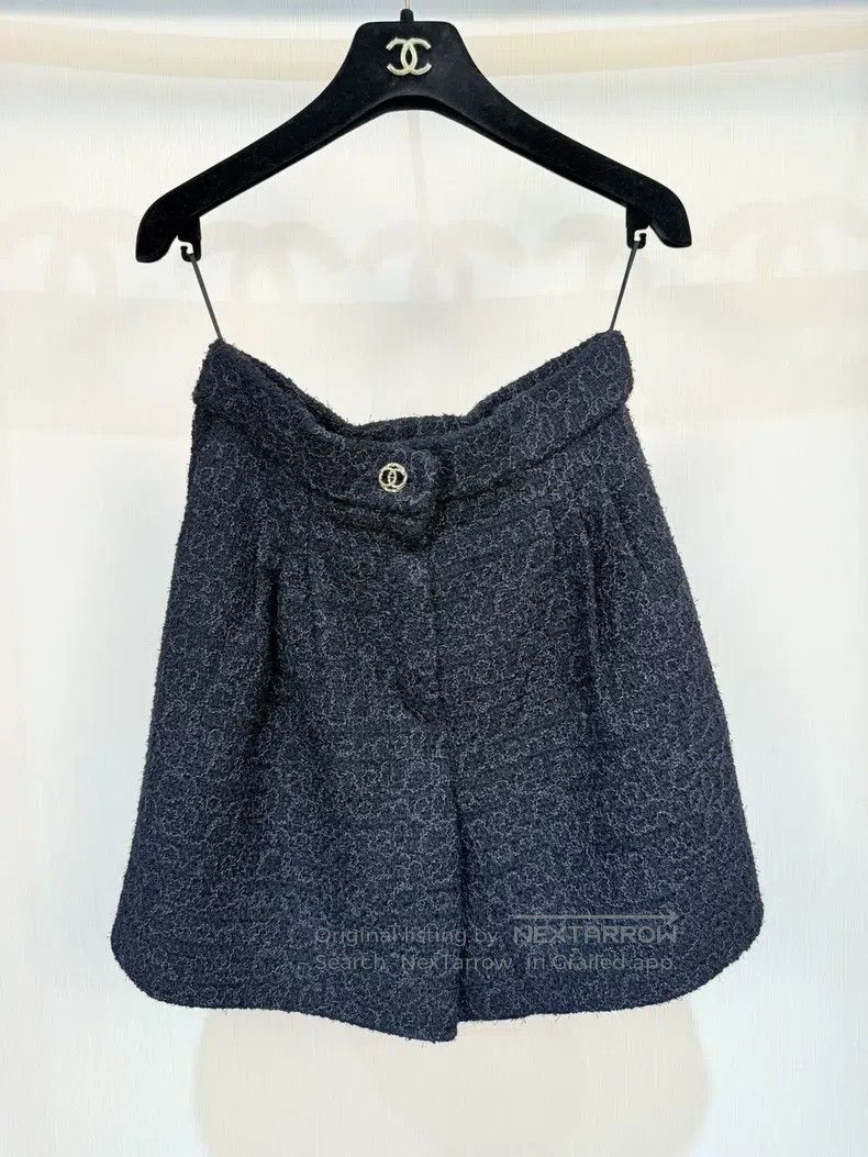 Chanel Chanel 23b full-print embroidered logo black shorts Size 42" / US 20 - 2 Thumbnail