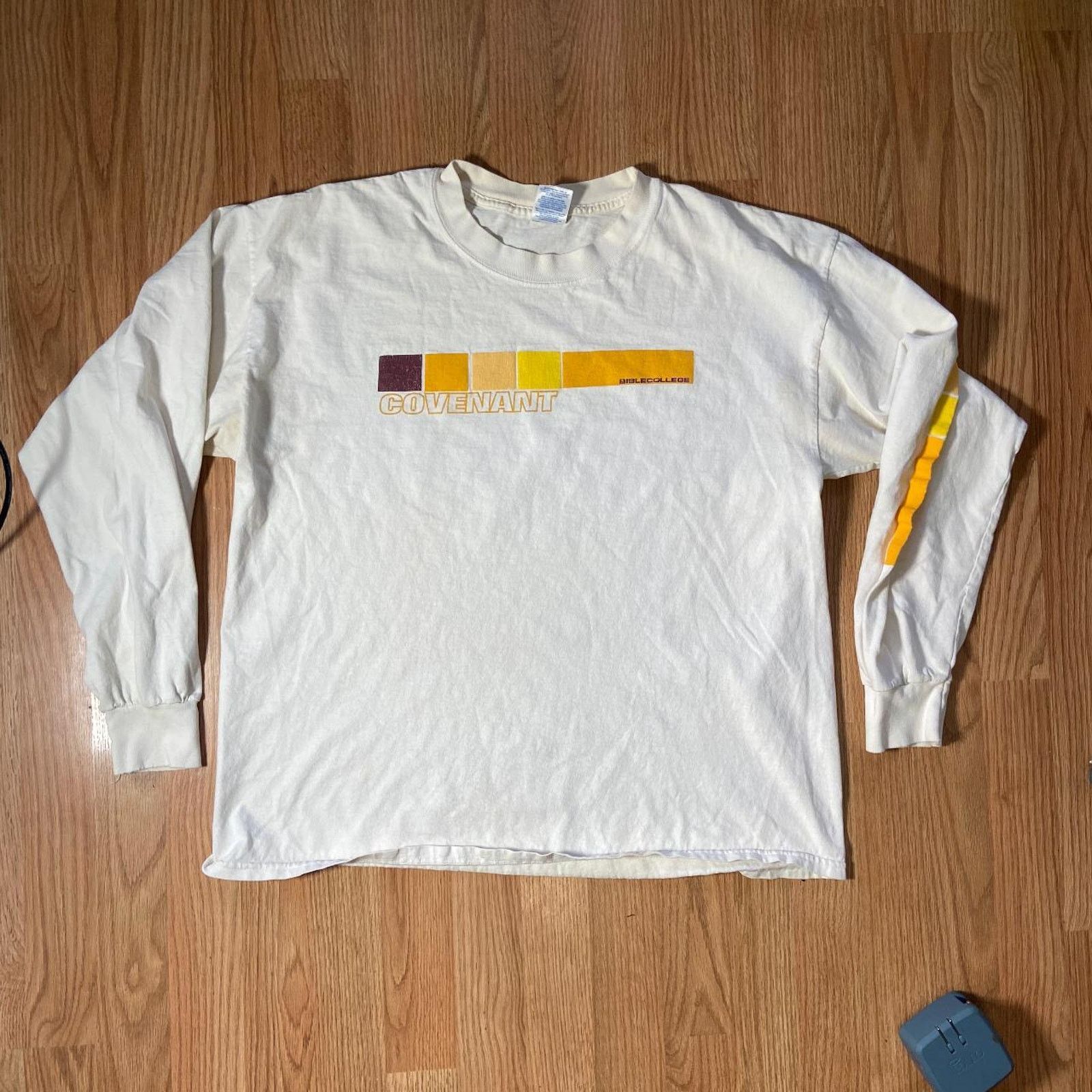 Other 90s long sleeve covenant bible Size US XL / EU 56 / 4 - 2 Thumbnail