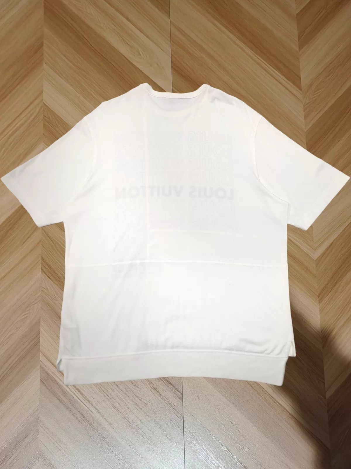 Louis Vuitton LV Logo Print Short Sleeve Tee Size US S / EU 44-46 / 1 - 2 Thumbnail