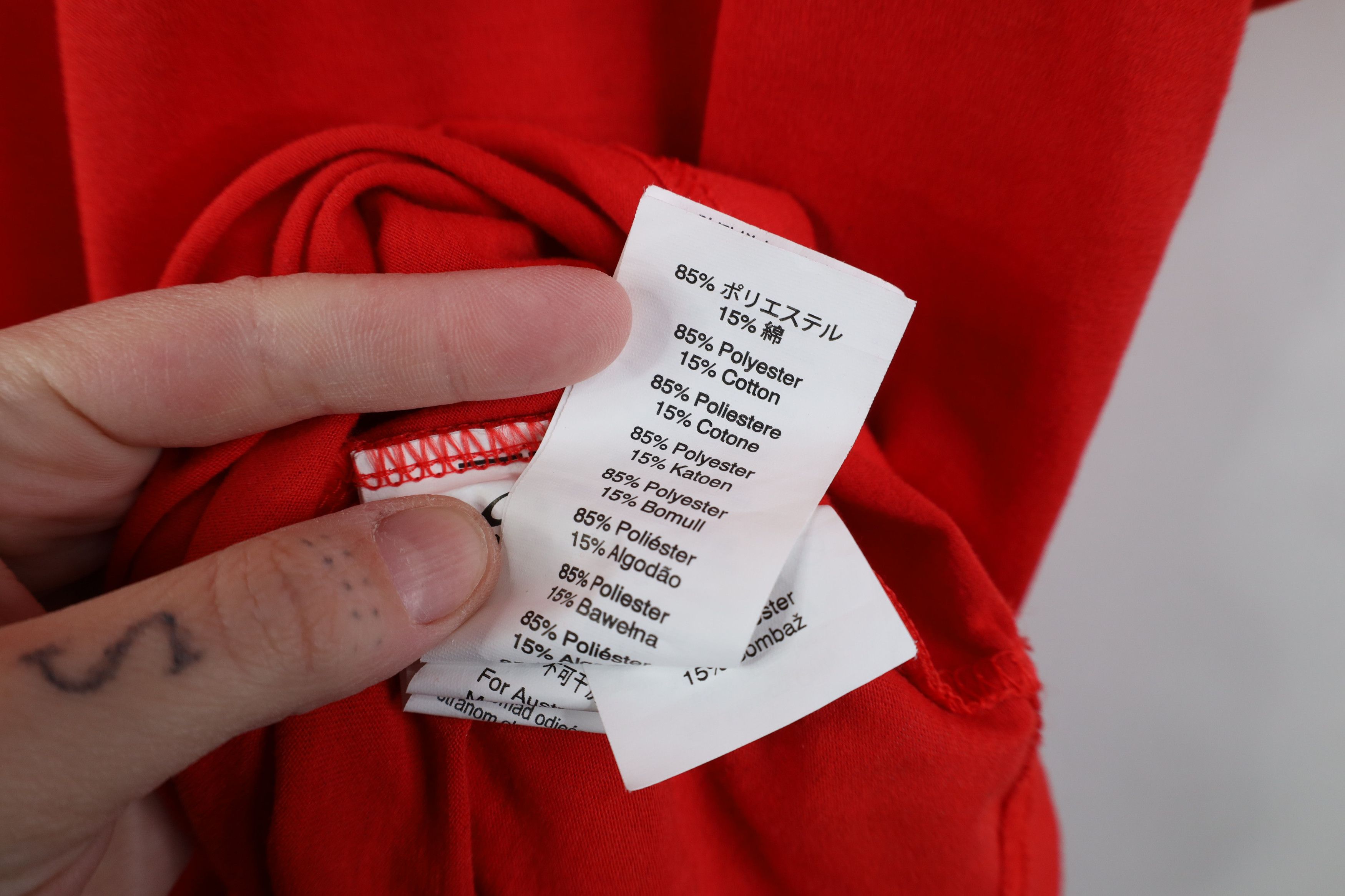Oakley Vintage Y2K Oakley O Logo Hydrolix Short Sleeve T-Shirt Red Size US XL / EU 56 / 4 - 10 Thumbnail
