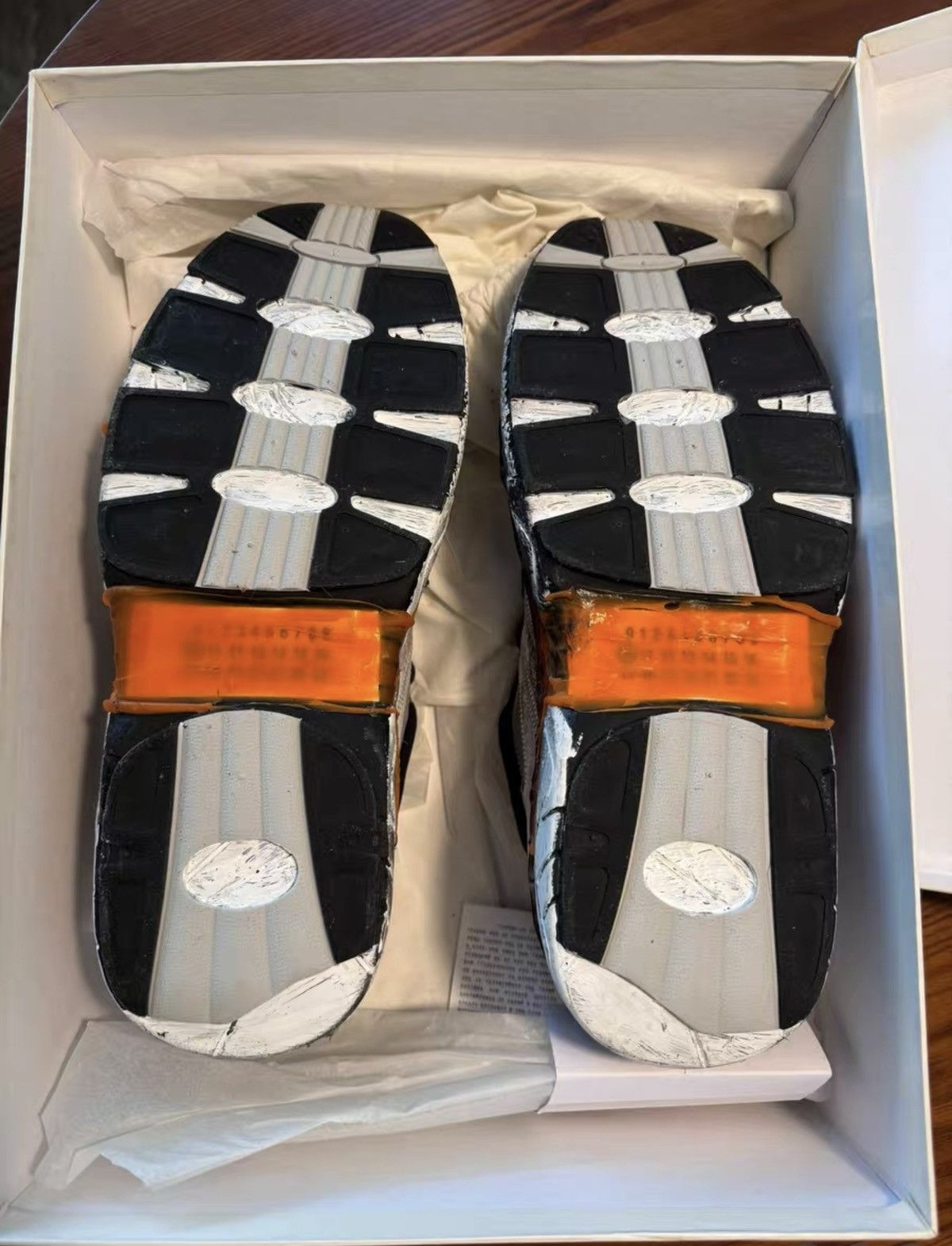 Maison Margiela MAISON MARGIELA Distressed Drip-Sole Sneakers Size US 8 / EU 41 - 5 Thumbnail