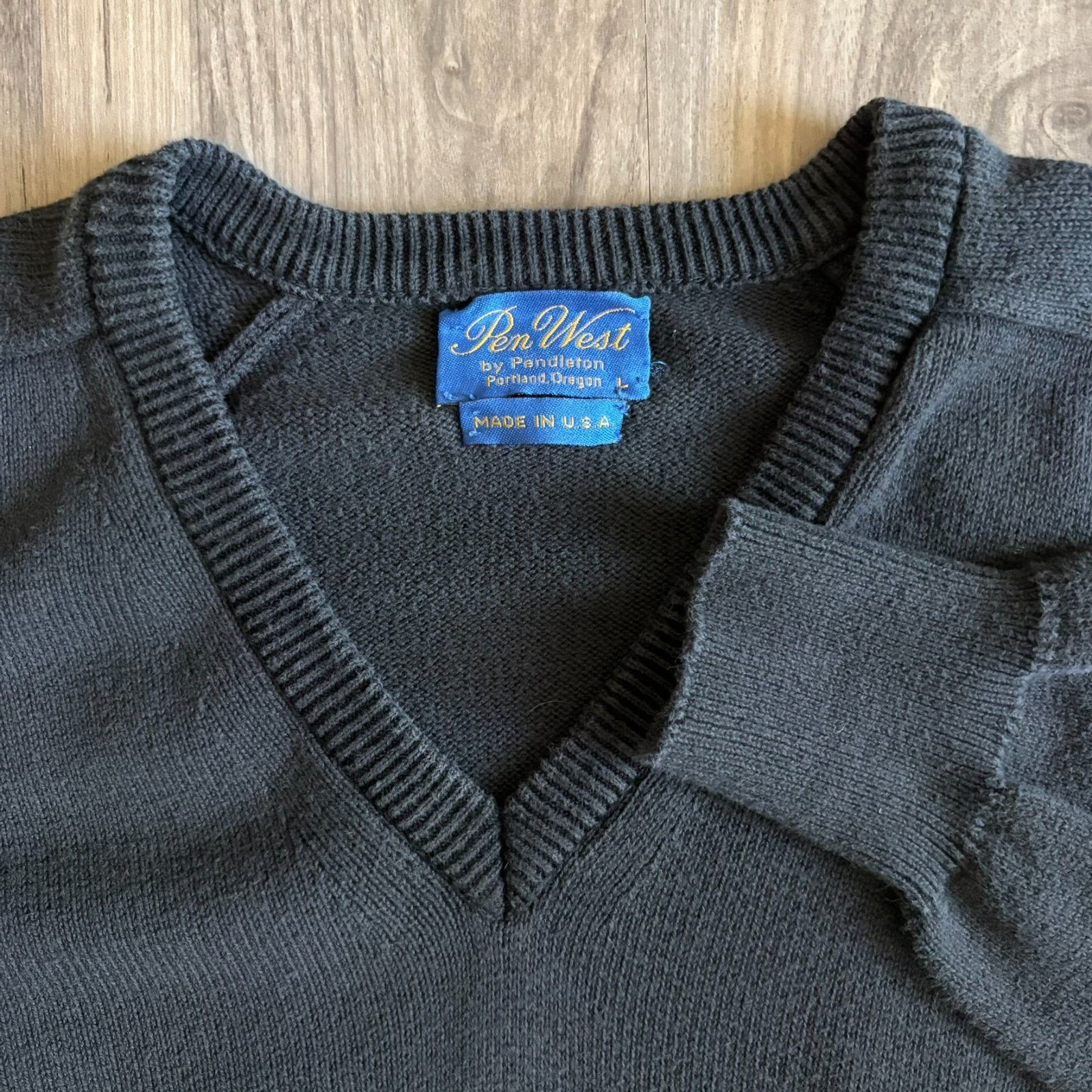 Pendleton Vintage Pendleton Pen West Sweater Men's Size L Black V-Neck Size US L / EU 52-54 / 3 - 4 Thumbnail