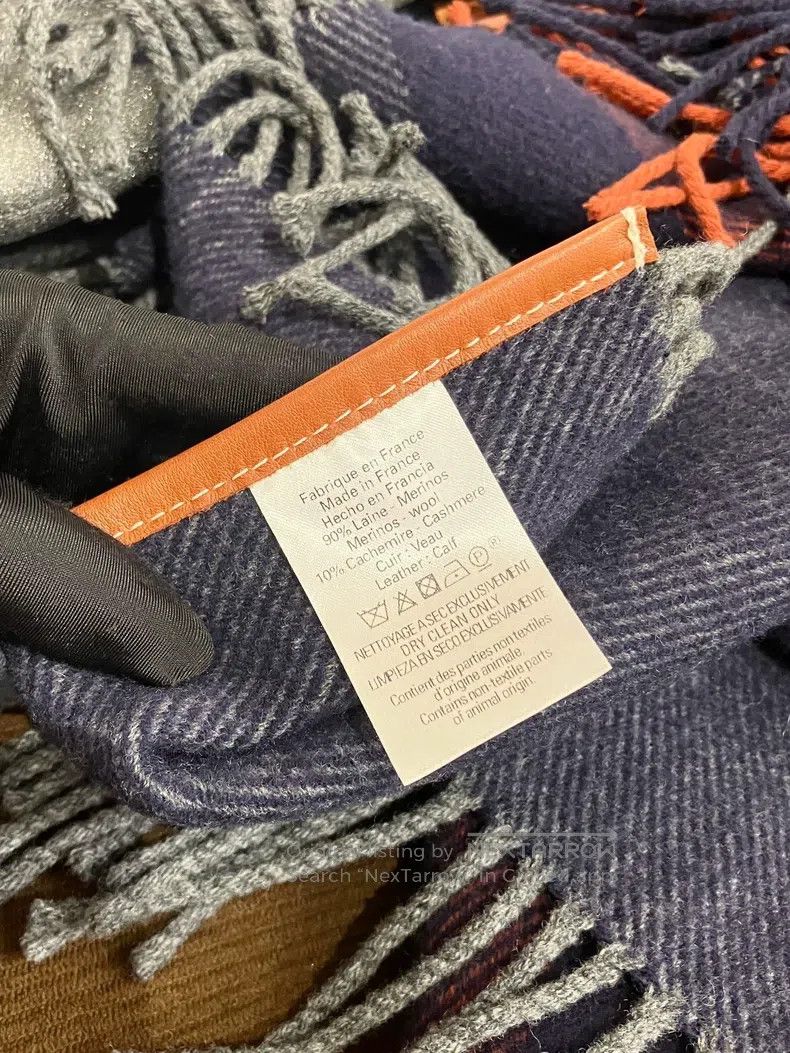 Hermes Hermes size 135×165 cm Dark Blue Wool Cloak Shawl Size M / US 6-8 / IT 42-44 - 7 Thumbnail