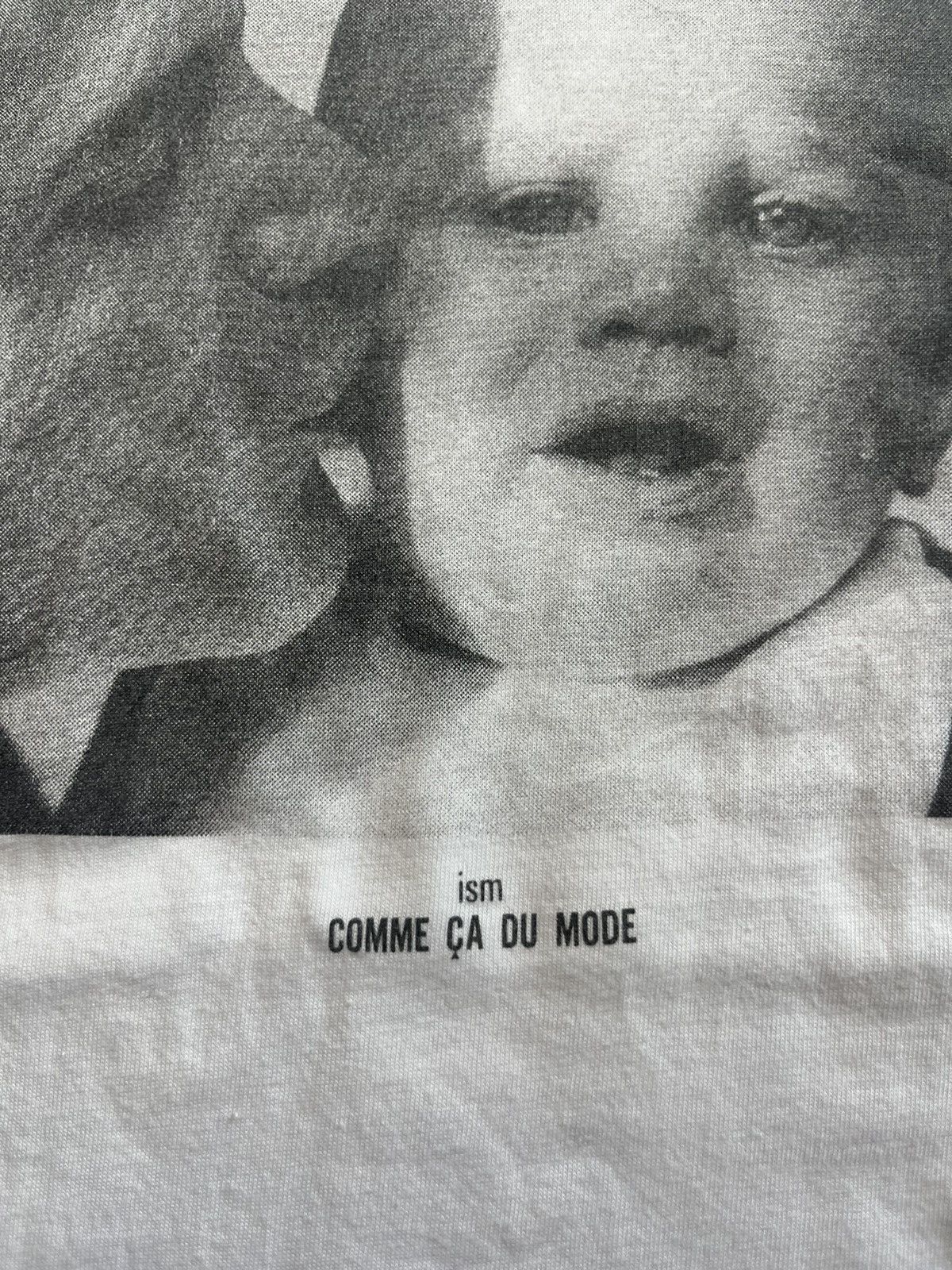 Vintage Vintage ism COMME CA DU MODE Kiss Baby Photo Brand Tshirt Size US L / EU 52-54 / 3 - 6 Thumbnail