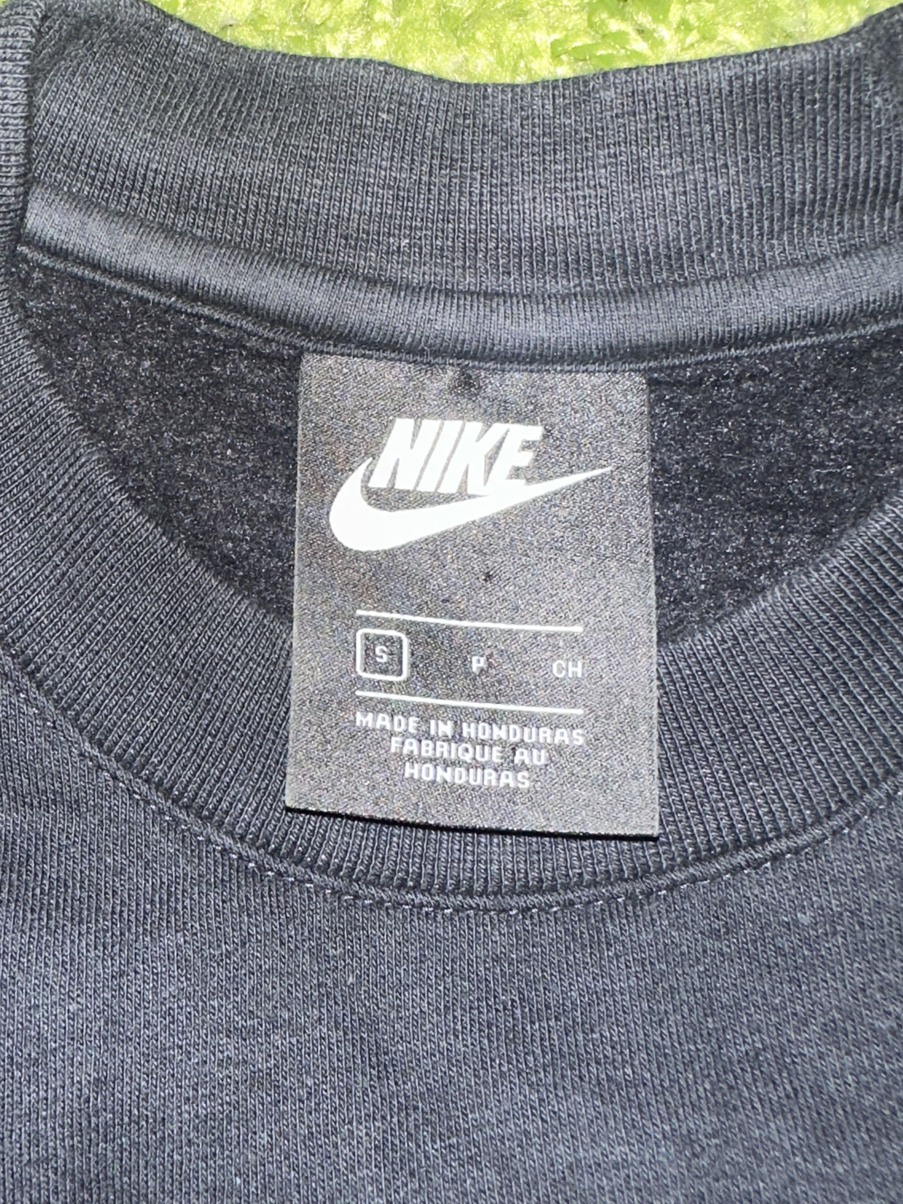 Nike Nike black sweatshirt small logo swoosh Size US S / EU 44-46 / 1 - 6 Thumbnail