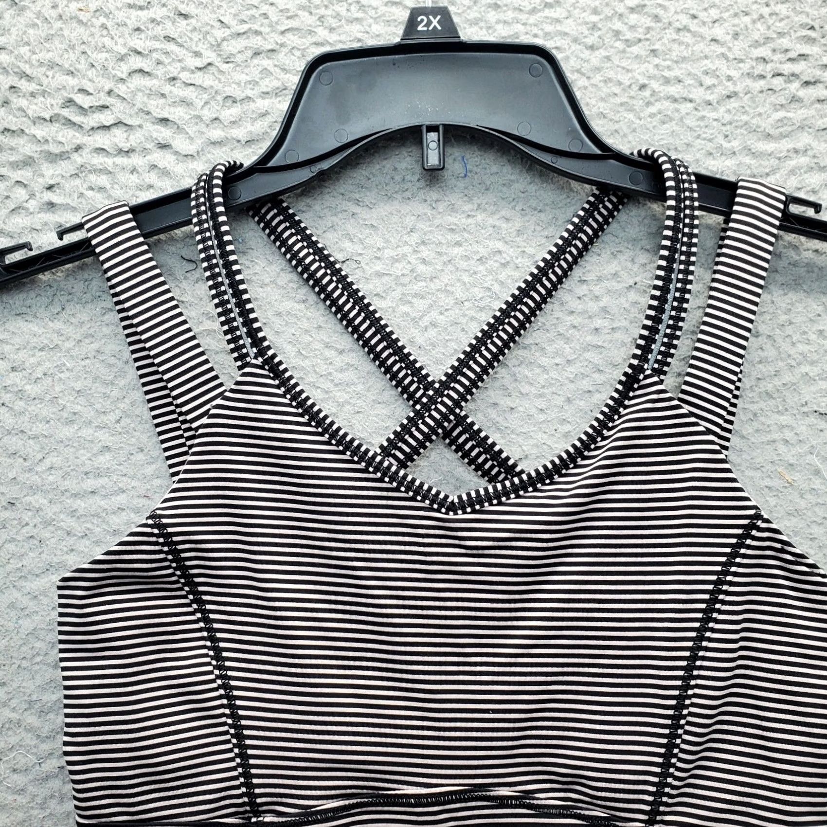 Lululemon Lululemon Activewear Tank Top Womens 6 Multicolor Striped Padded Small Pullover Gym Tank Size M / US 6-8 / IT 42-44 - 5 Thumbnail