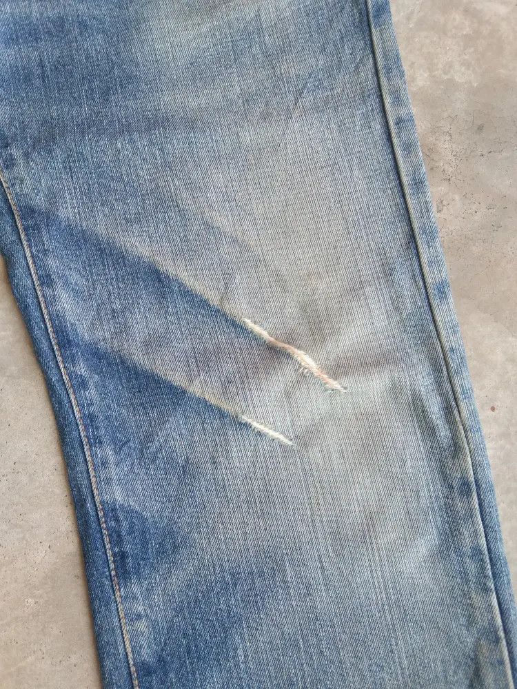 Japanese Brand Vintage Unique Clothing Warehouse Distressed Jeans 28x29 Size US 28 / EU 44 - 5 Thumbnail