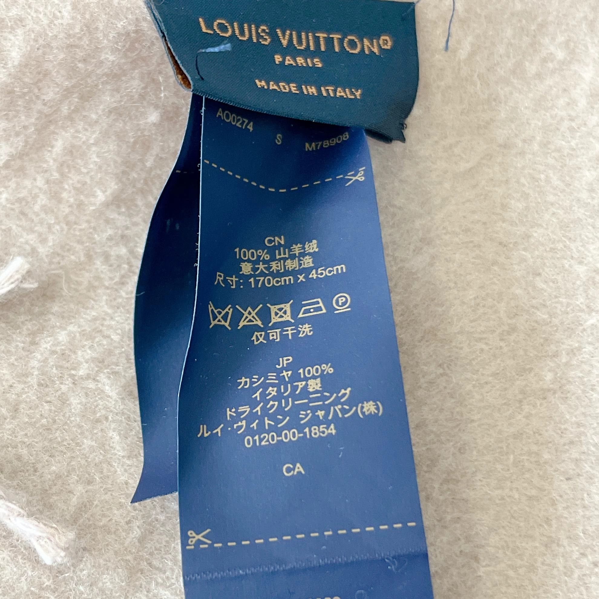Louis Vuitton LV Monogram Latte Cashmere Double-Faced Scarf Size ONE SIZE - 8 Thumbnail