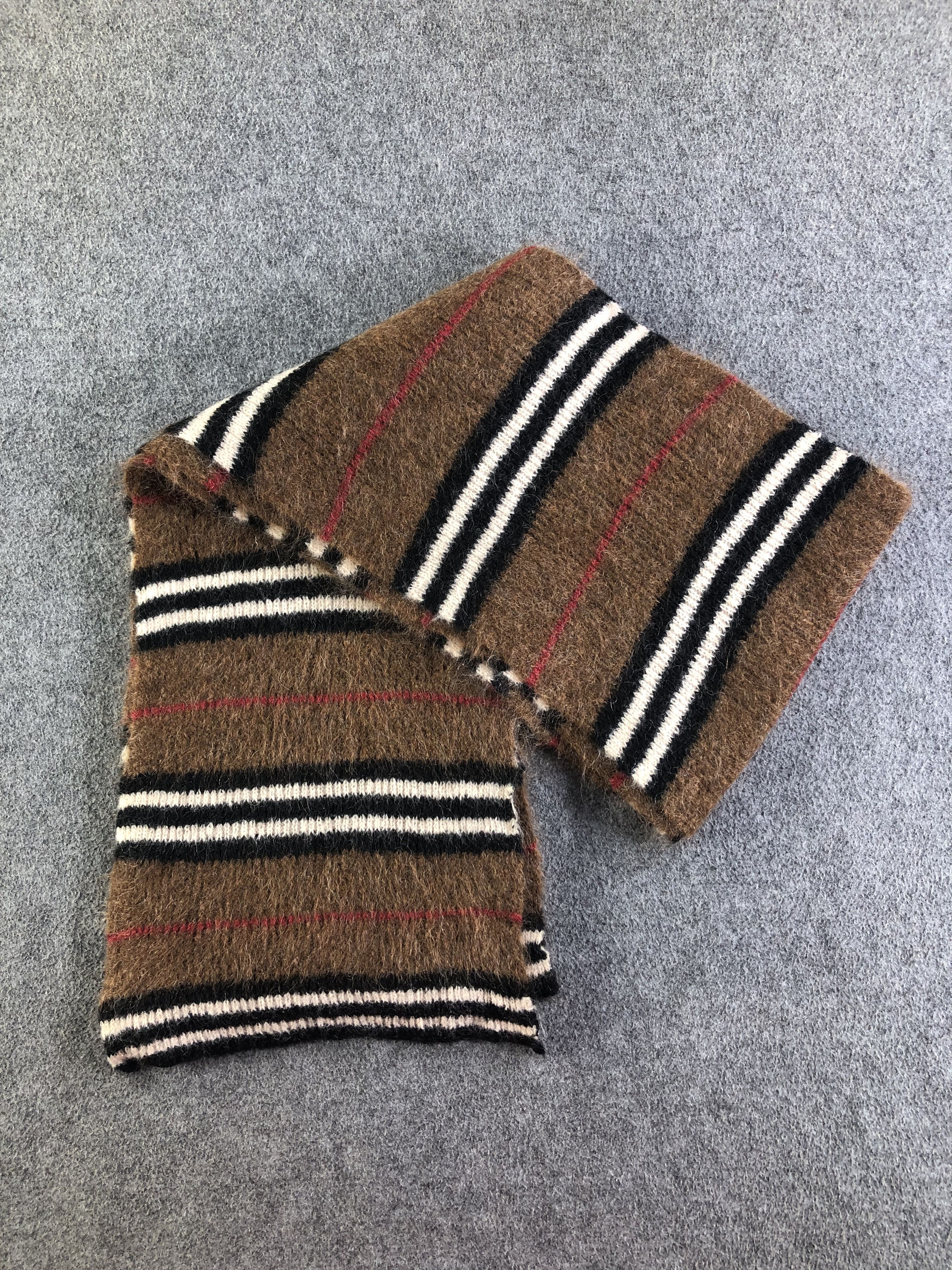 Burberry Burberry Mohair Scarf / Muffler / Neckwear SS1447 Size ONE SIZE - 3 Thumbnail