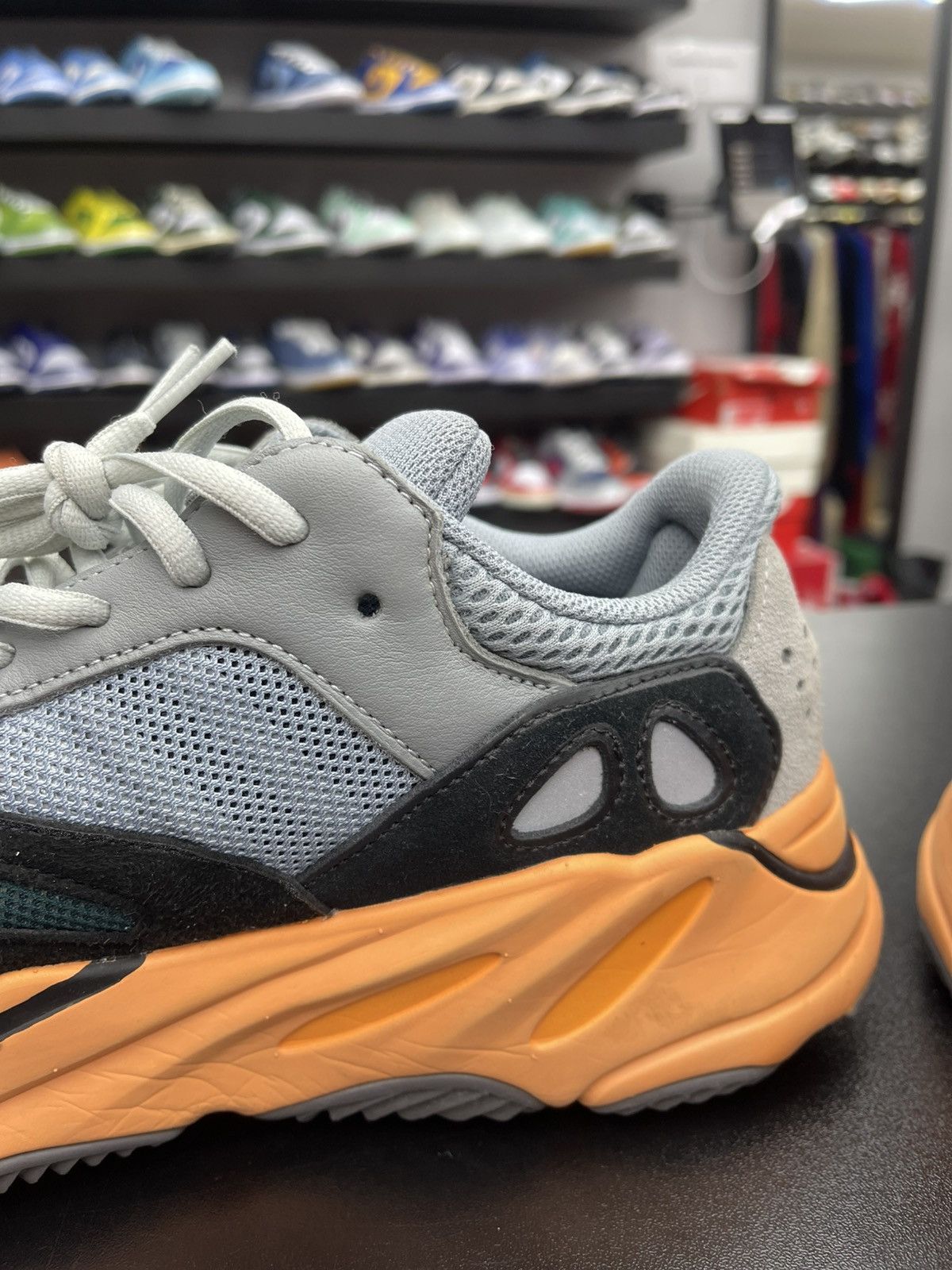 Adidas Size 10 - adidas Yeezy 700 Wash Orange Very Clean! Size US 10 / EU 43 - 7 Thumbnail
