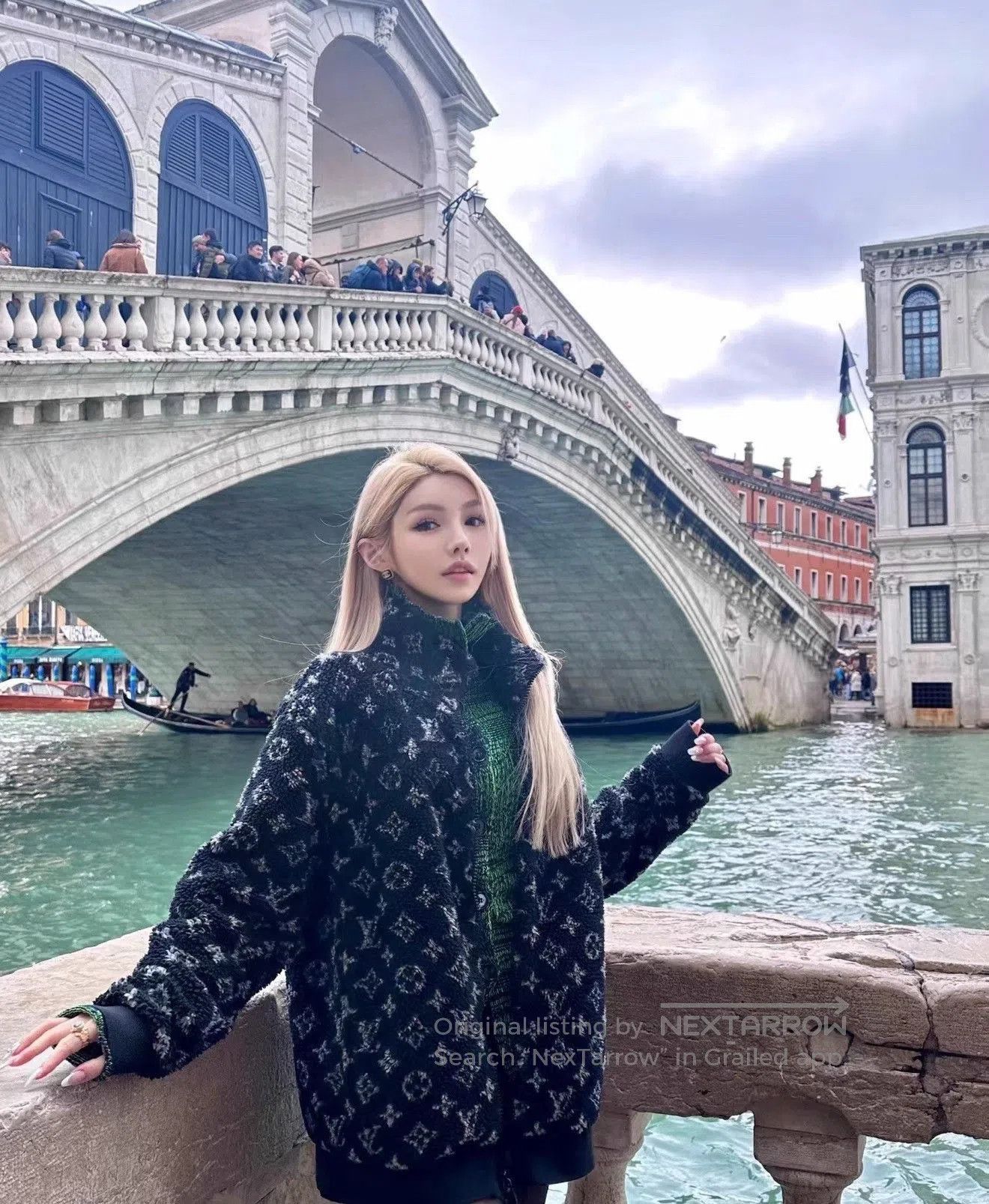 Louis Vuitton LV Black Teddy All-Over Logo Coat. Size US S / EU 44-46 / 1 - 6 Thumbnail