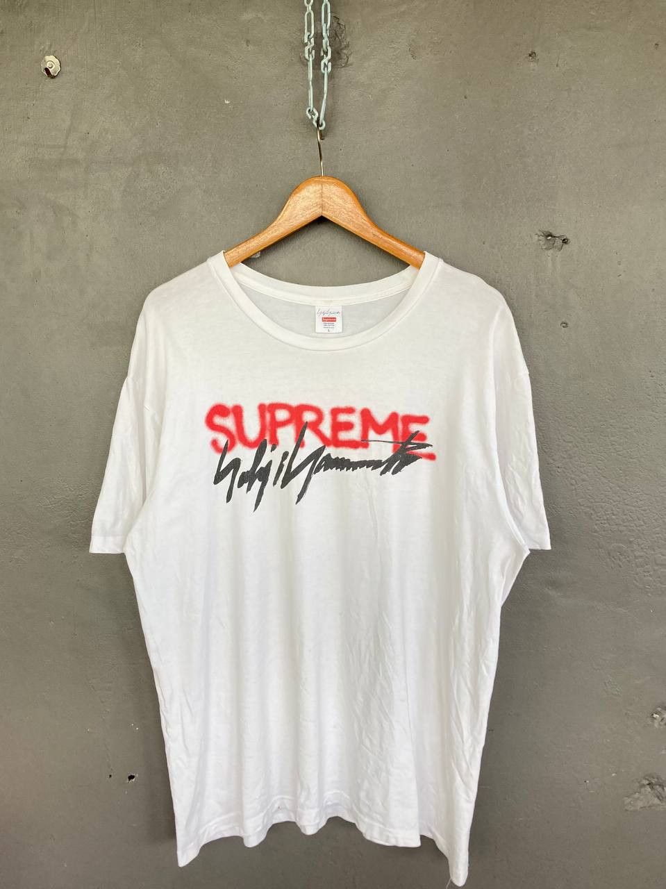 Supreme × Yohji Yamamoto Supreme x Yohji Yamamoto AW20 Spellout Tee Size US L / EU 52-54 / 3 - 1 Thumbnail