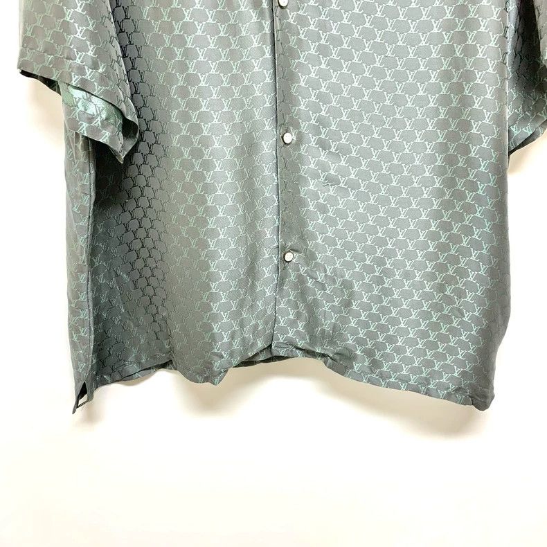 Louis Vuitton LOUIS VUITTON size 5l Full logo jacquard Cuban collar shor Size US M / EU 48-50 / 2 - 3 Thumbnail