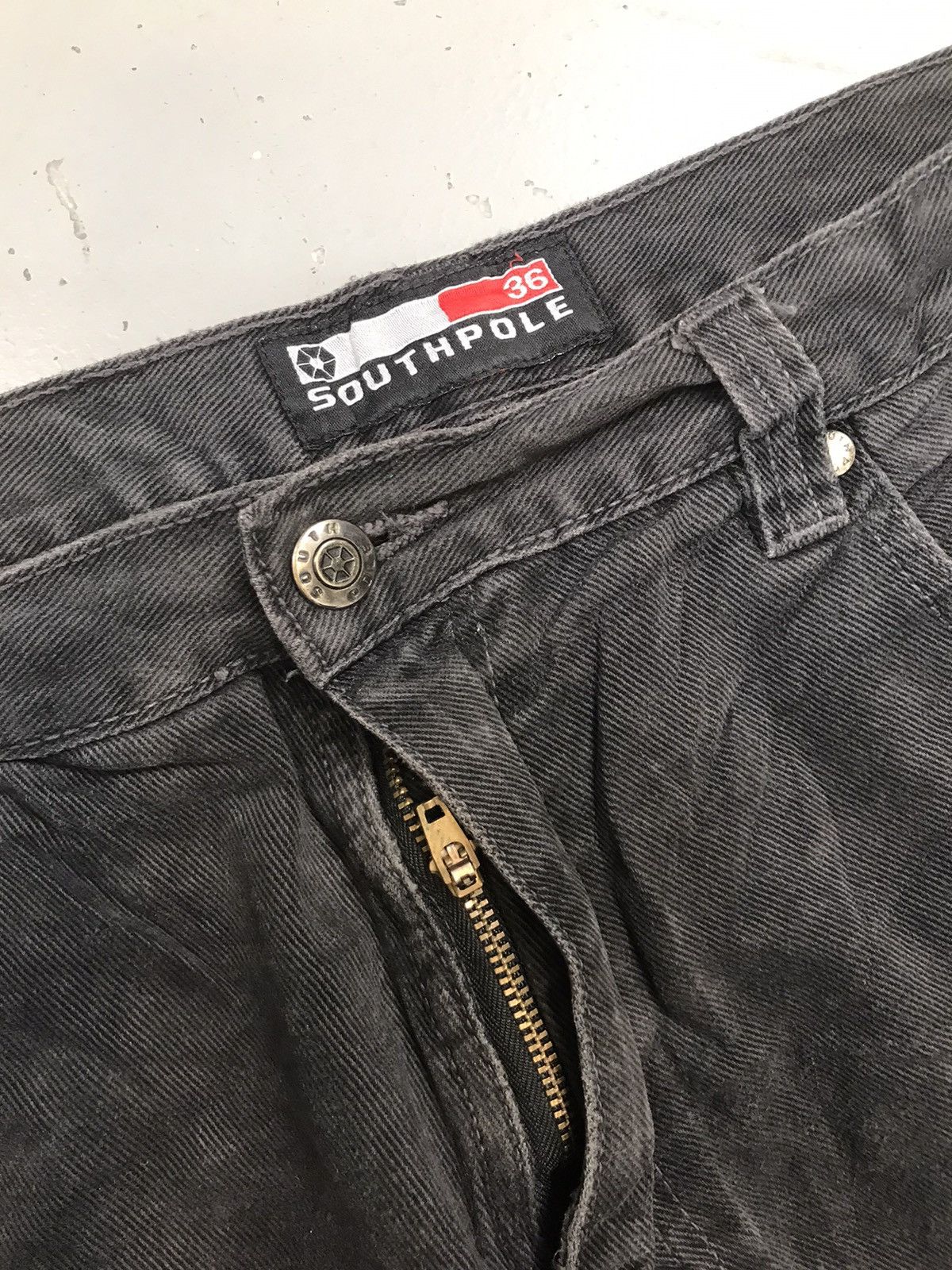 Southpole × Vintage Vintage Southpole silver tab denim jort Size US 36 / EU 52 - 4 Thumbnail