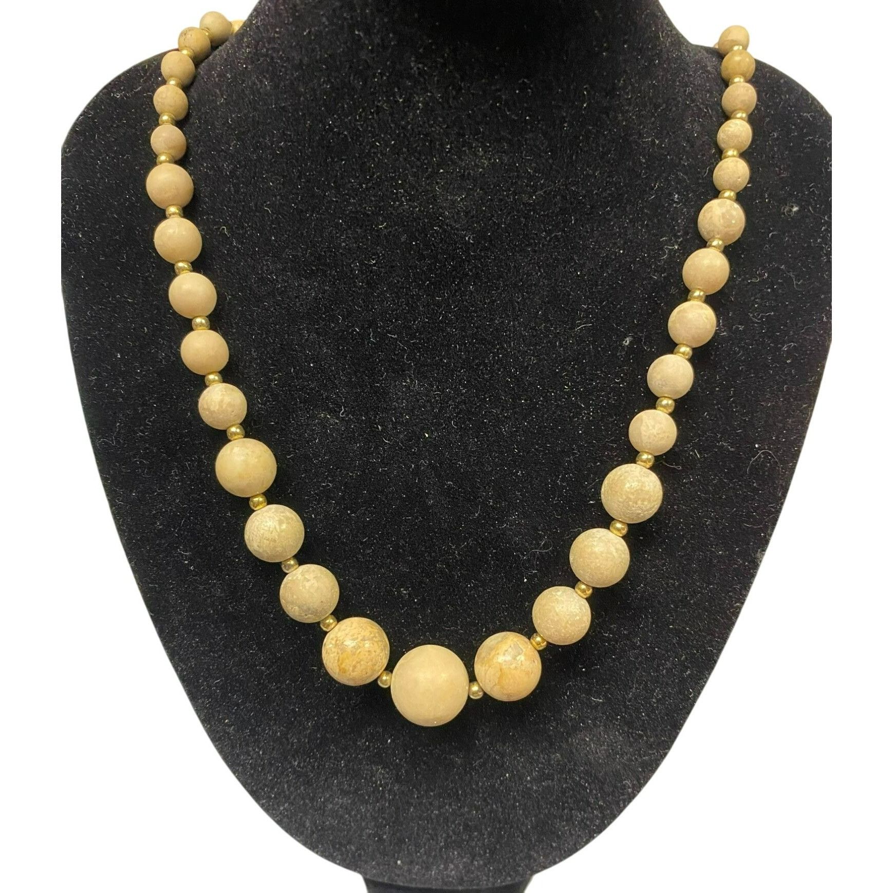 Other Vintage Cream Jasper Stone Graduated Beaded Necklace With Go Size ONE SIZE - 1 Thumbnail