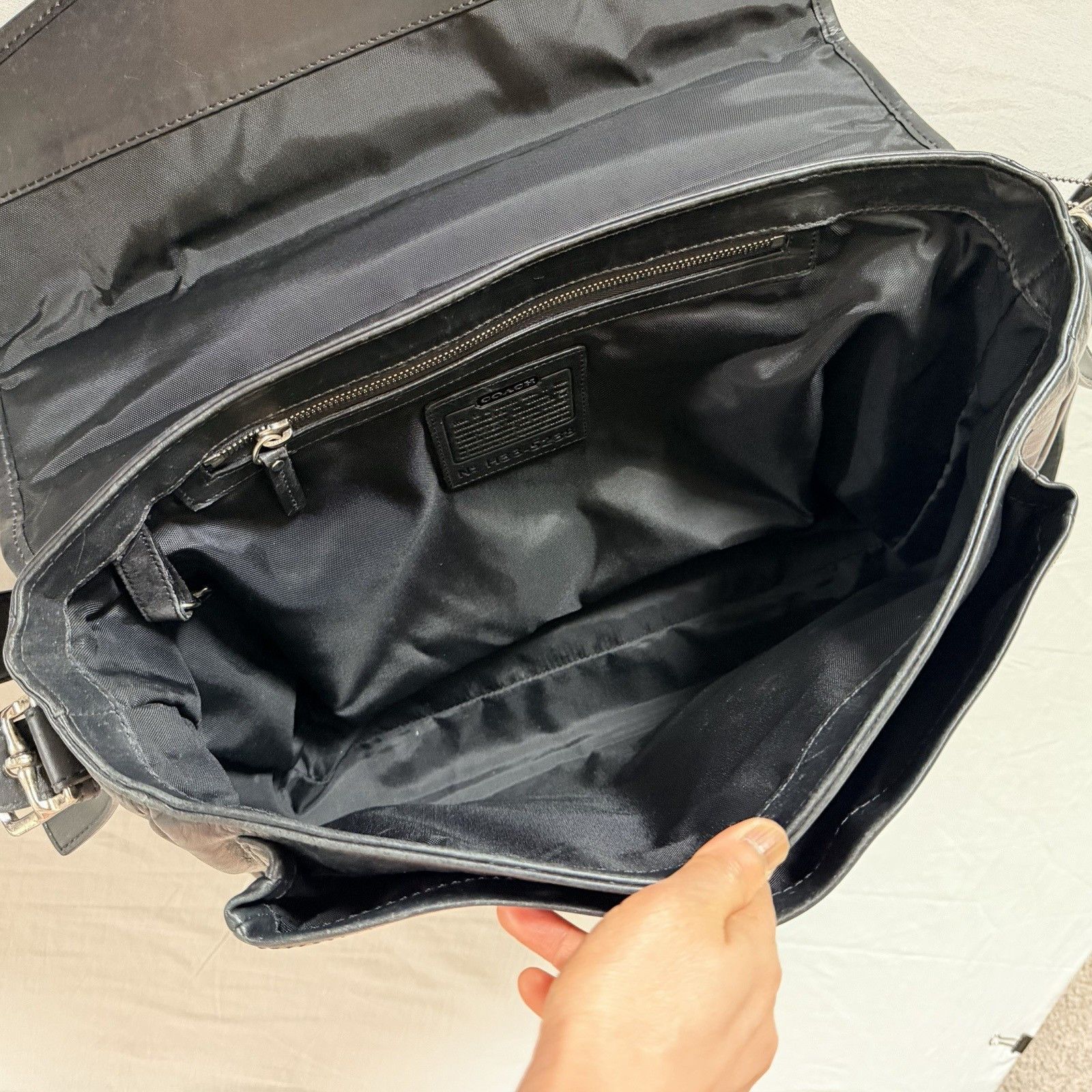 Coach Vtg Coach Logan BLK Leather Large Business Messenger Bag Size ONE SIZE - 18 Thumbnail