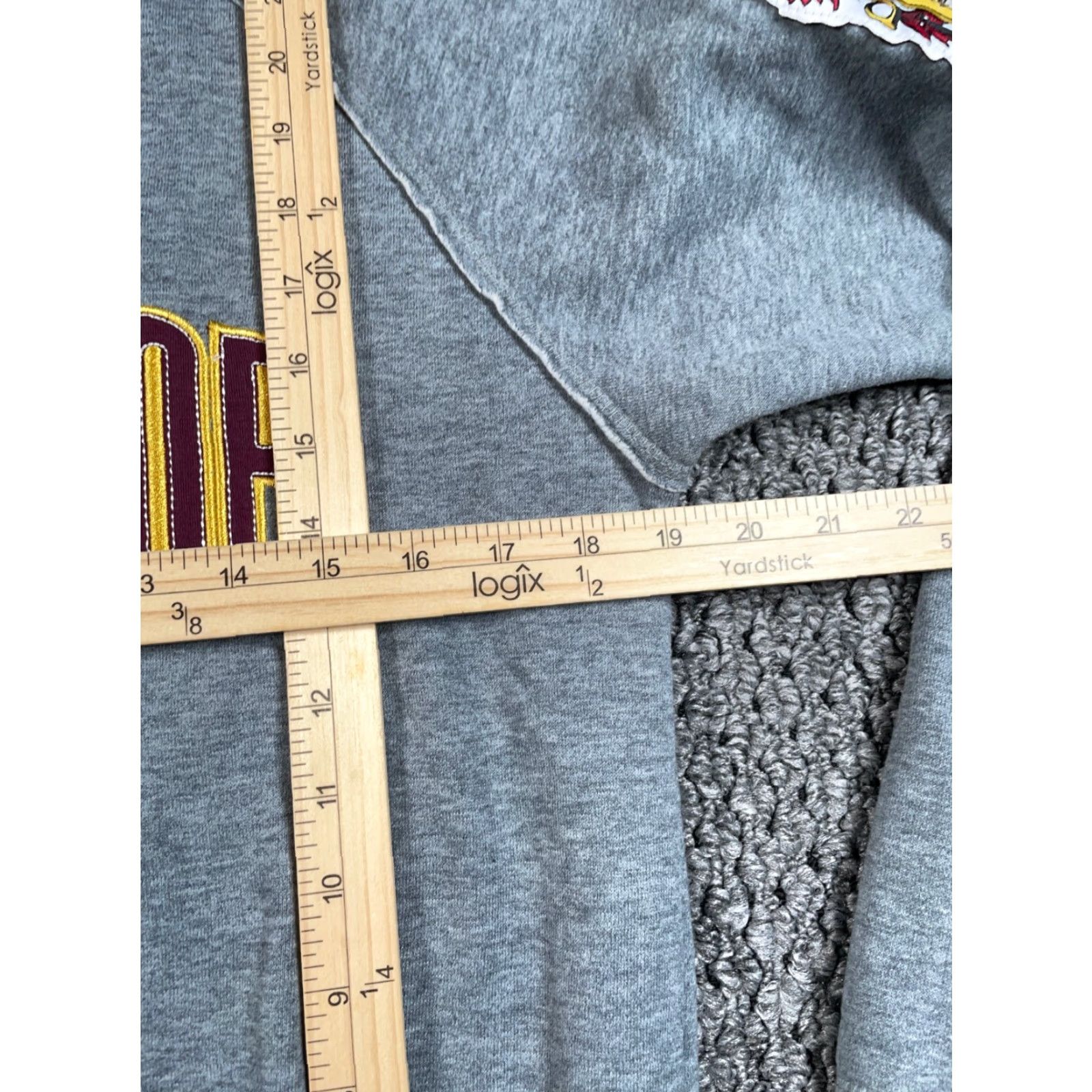 Vintage Harry Potter Sweatshirt Women's Small Gray Embroidered Gryffindor Universal Tag Womens Size S / US 4 / IT 40 - 6 Thumbnail