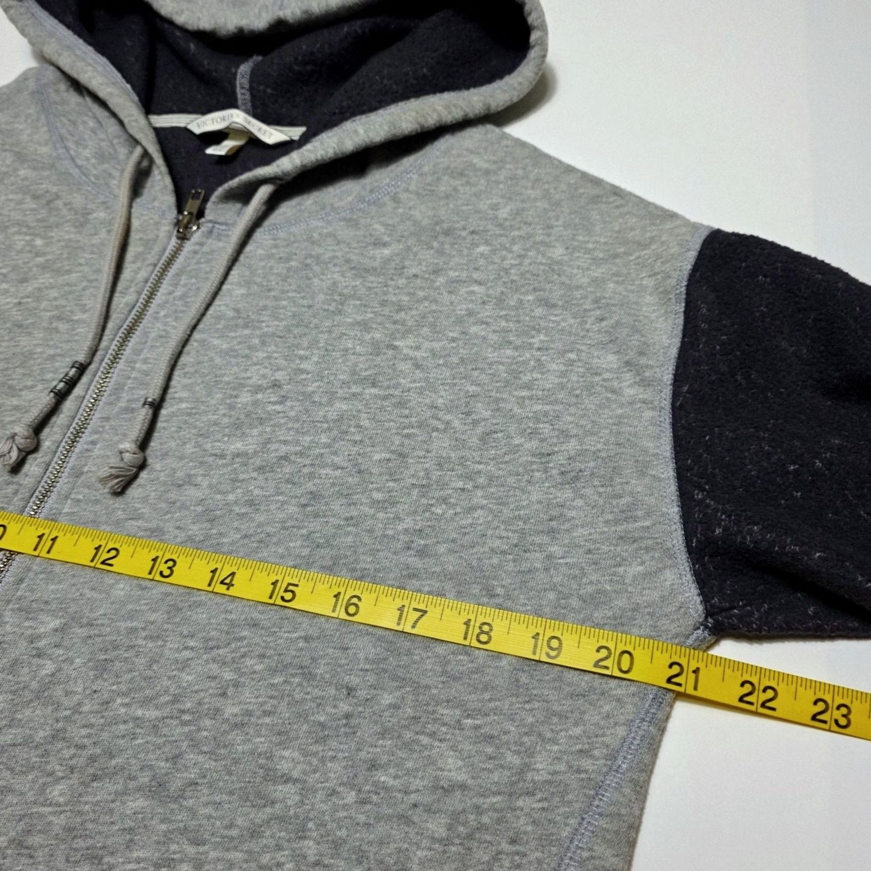 Victoria's Secret Victoria's Secret Hoodie Women Medium Full Zip Sleeve Logo Soft Solid Gray Regular Size M / US 6-8 / IT 42-44 - 5 Thumbnail